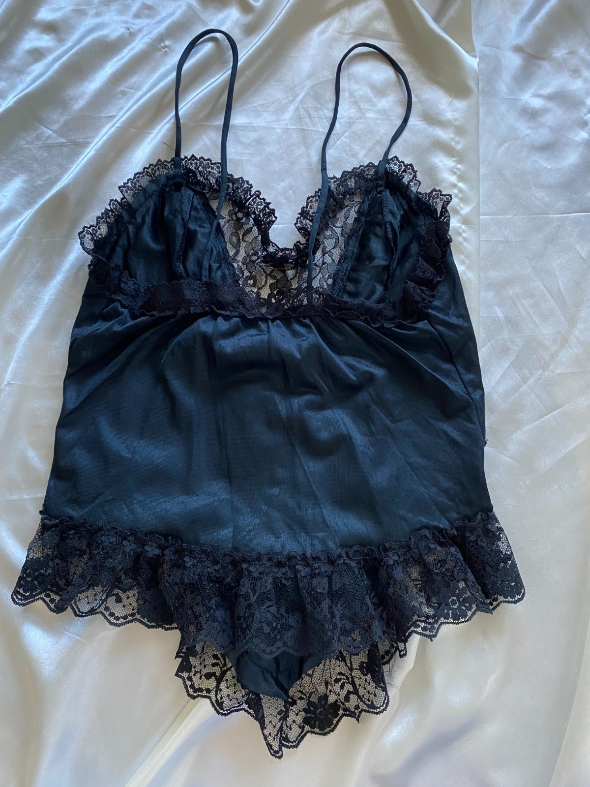 Vintage 1980s Black Lace Ruffle Frilly Sexy Cami XS Romantic