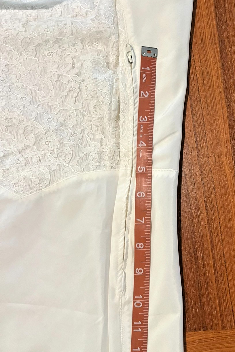 Vintage 1960s Barbizon White Tafredda Full Slip, Size 40 w/10″ Side Zipper!