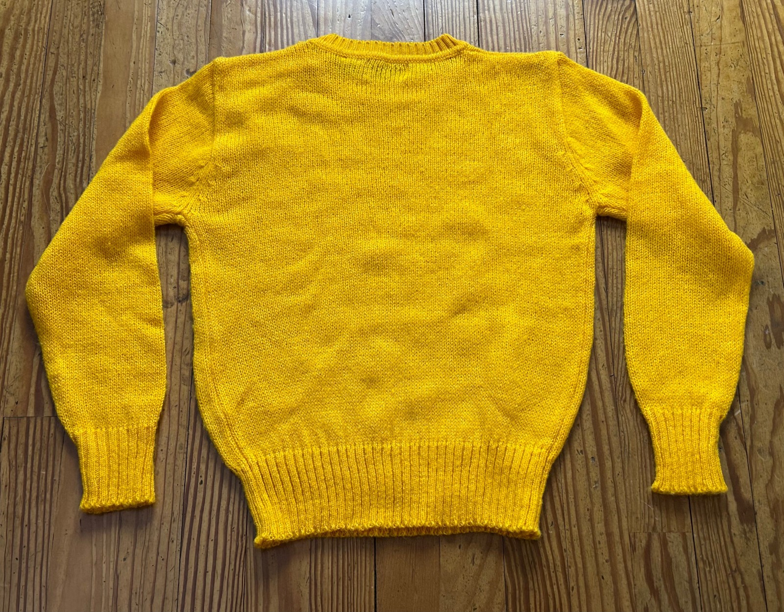 Vintage Pheasant Hill Mustard Yellow Womens Sweater knit Doo Wop Button Small