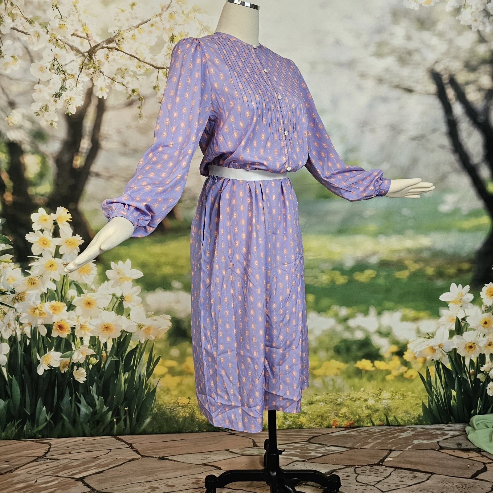 Vintage 1980’s Dress Lilac Purple Print Long Sleeve Silky Retro Button Front