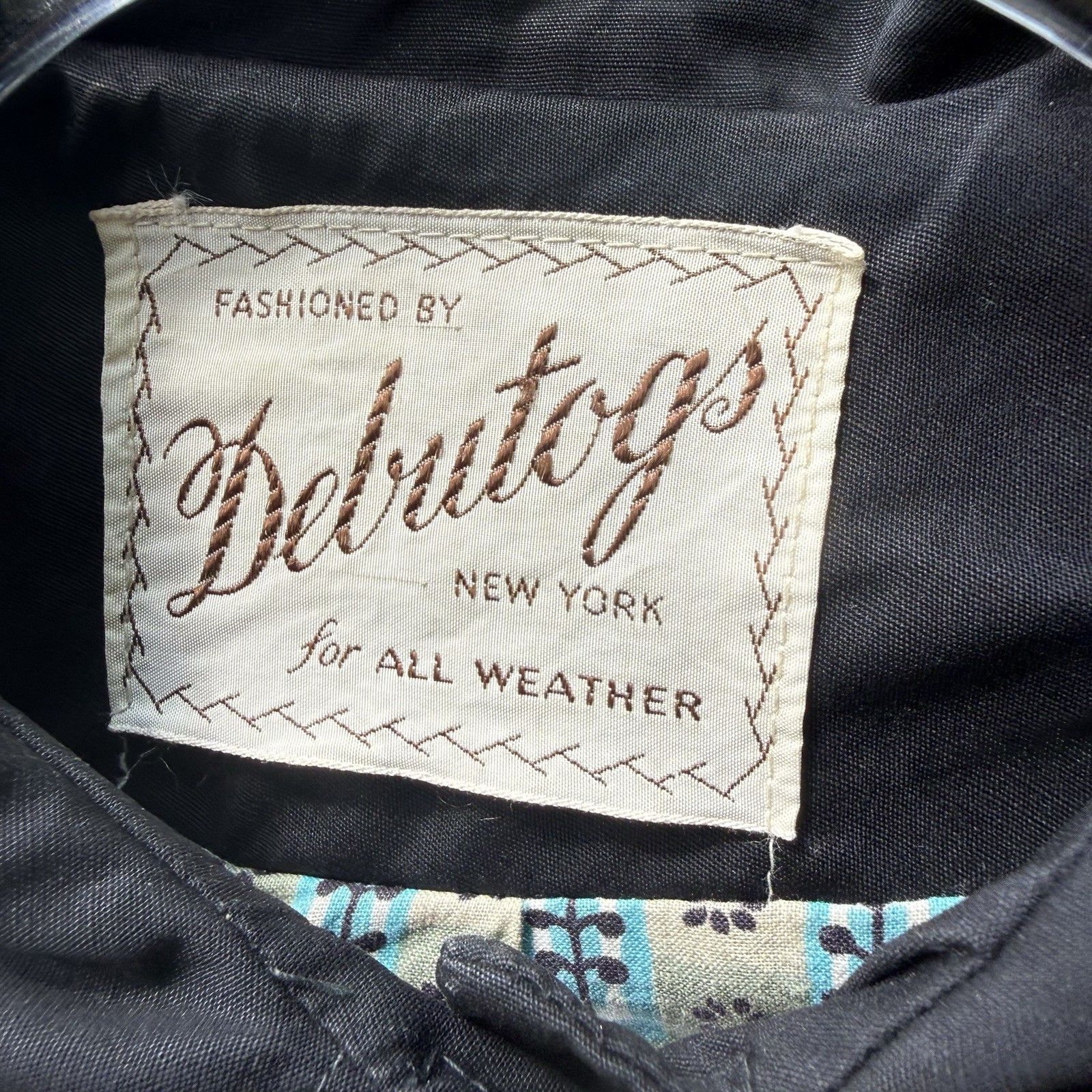 Vintage Debutogs Black Jacket Retro Print Lined Peter Pan Collar USA NoSize Tag