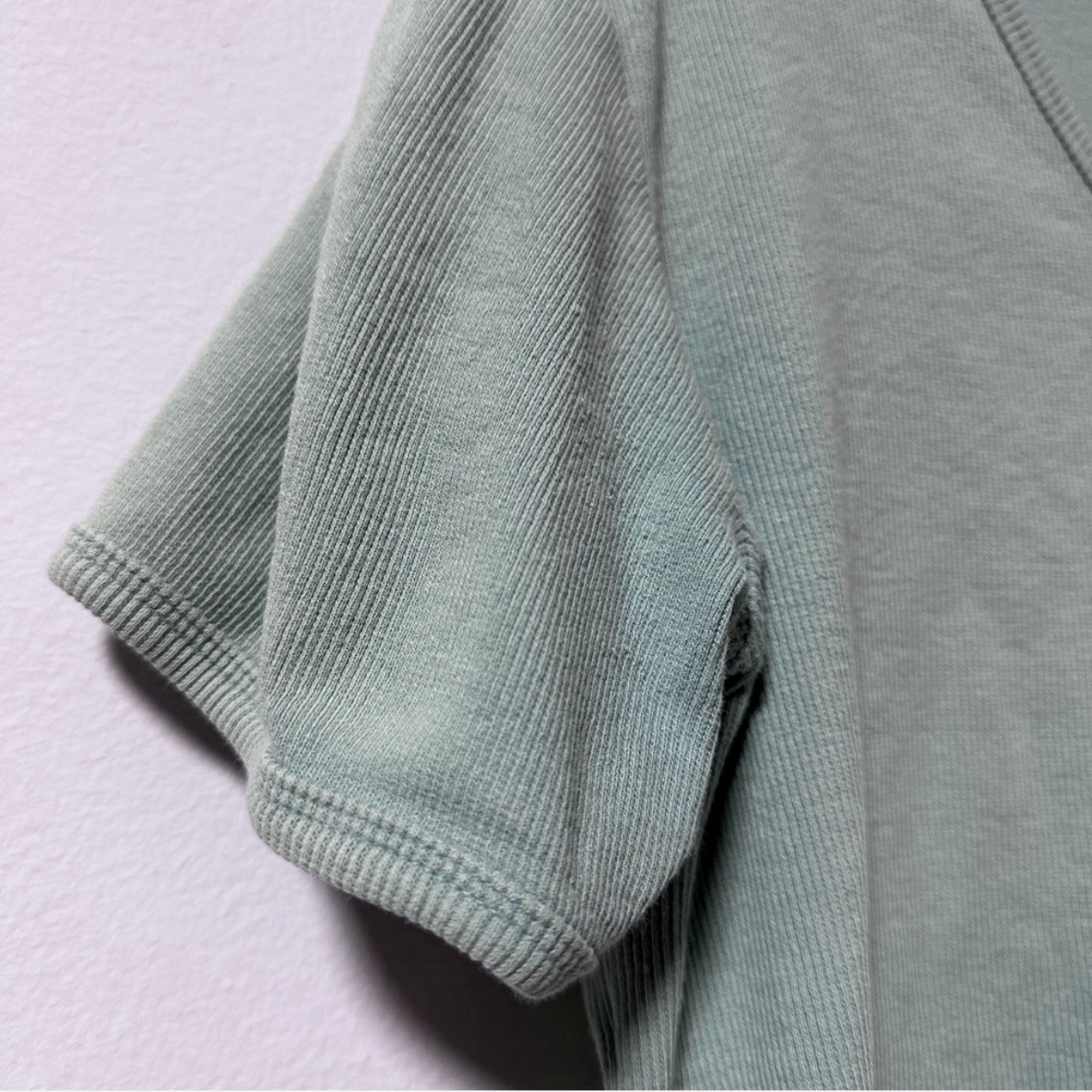 Vintage Express Tricot Mint Green Ribbed Short Sleeve V-Neck Shirt Size Large