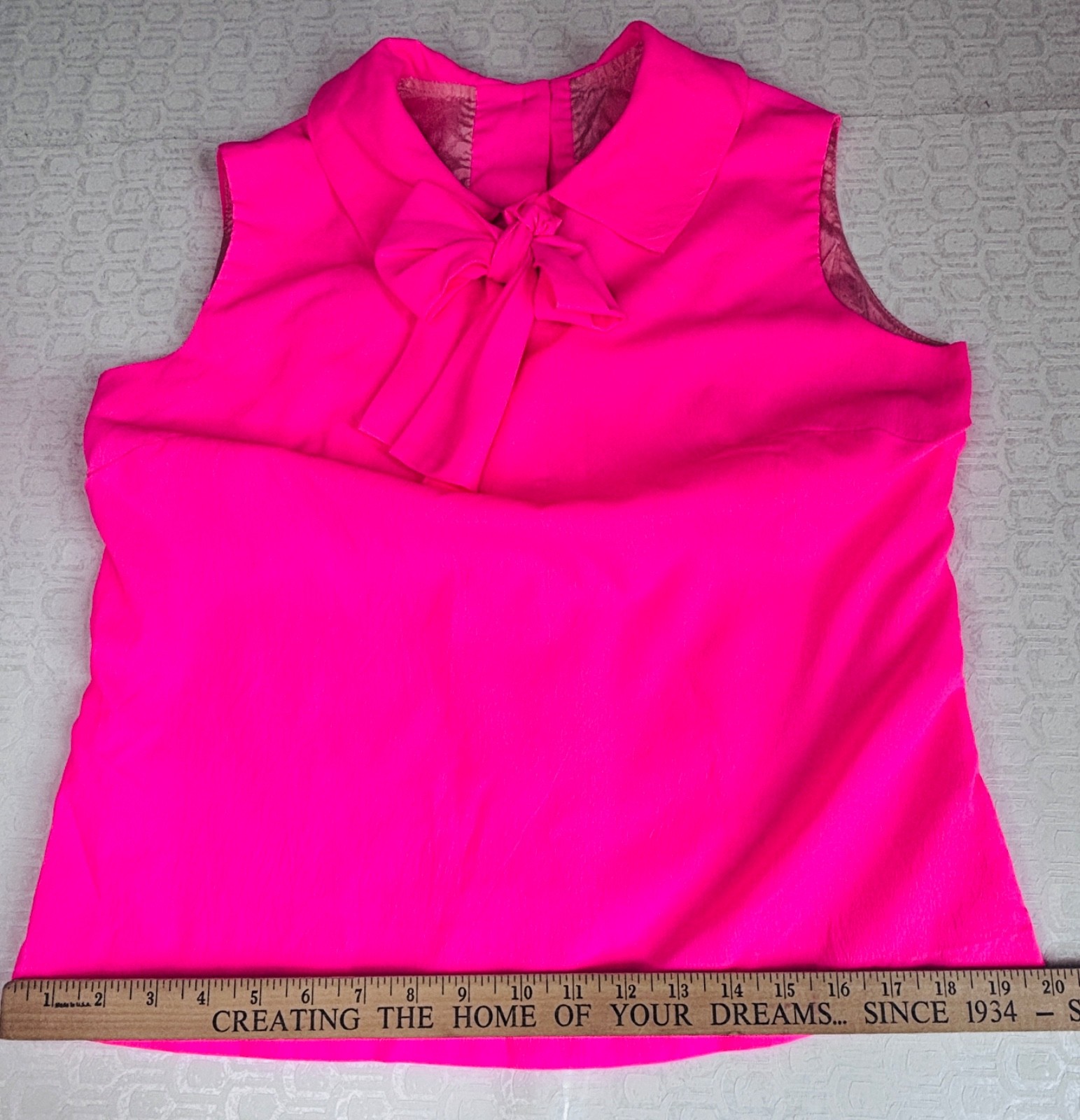 VTG 60’S MOD NEON PINK PUSSY-BOW SECRETARY TANK TOP BLOUSE SHIRT*S/M