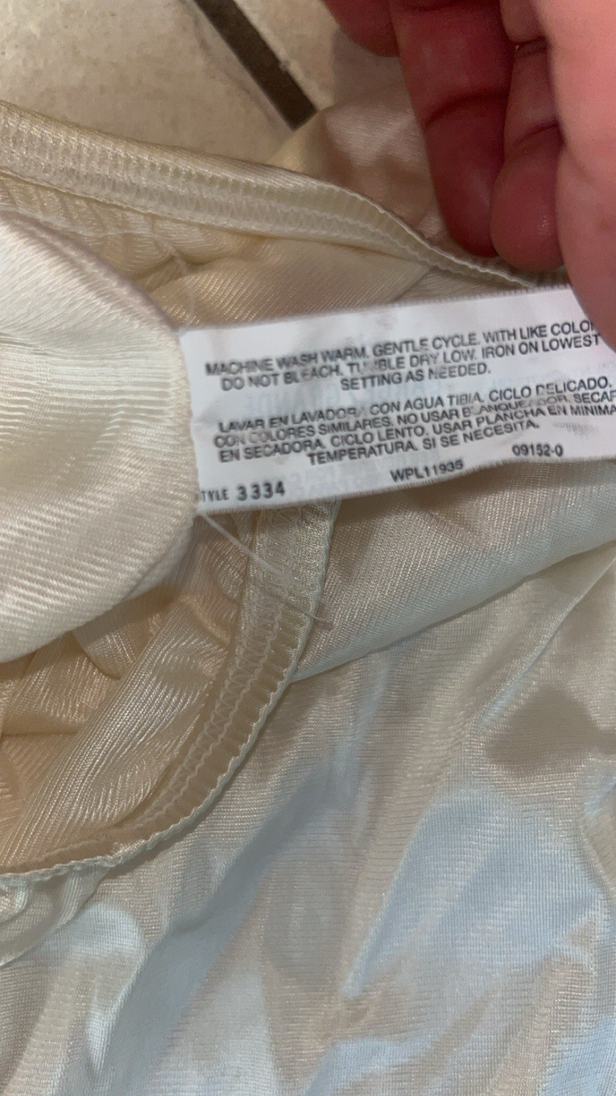 Vintage Adonna Cream Ivory Nylon 1/2 Slip Skirt Lace Trim Size Large 26″ Long
