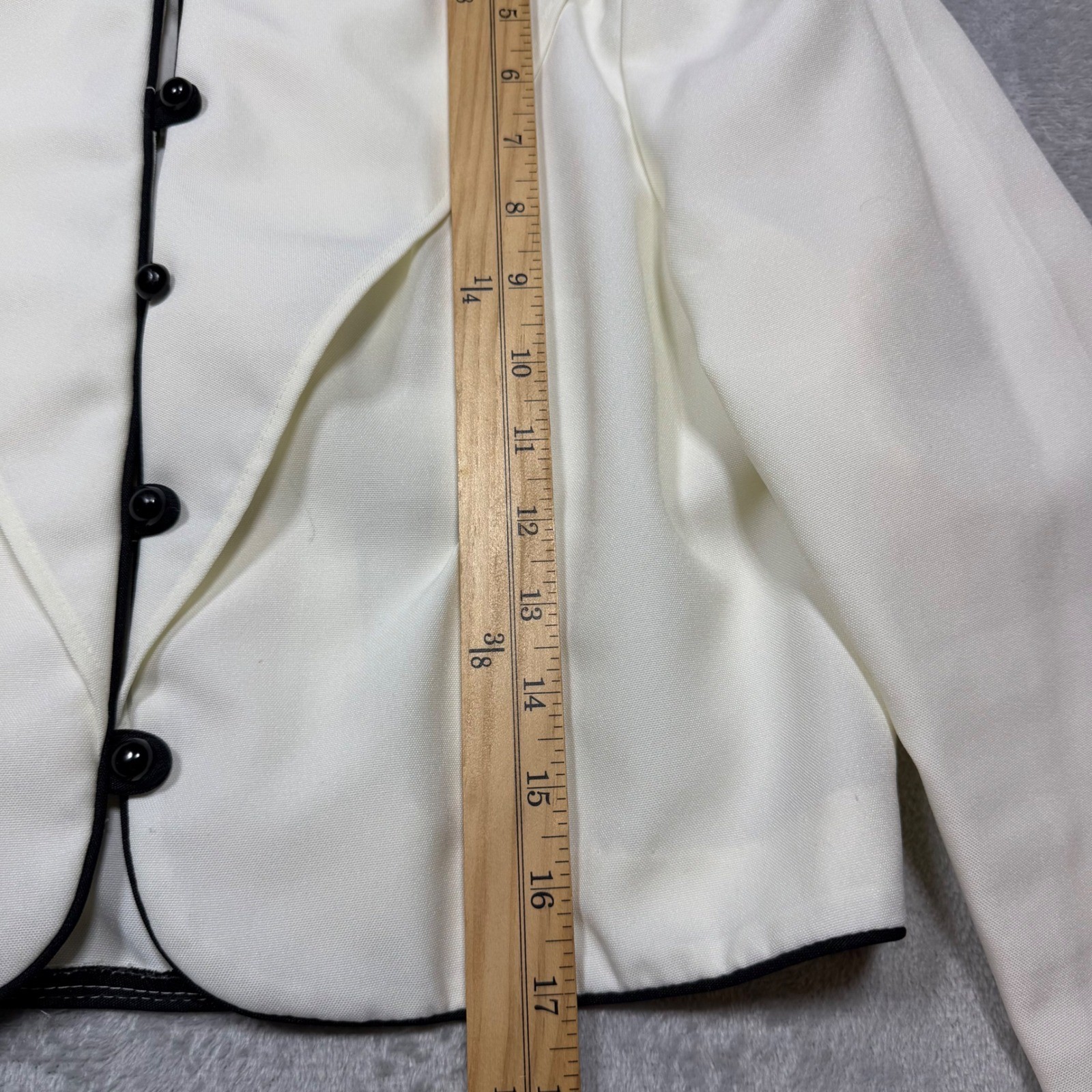 Vintage 80s White Polyester Cropped Bolero Jacket Contrast Piping Size S 10