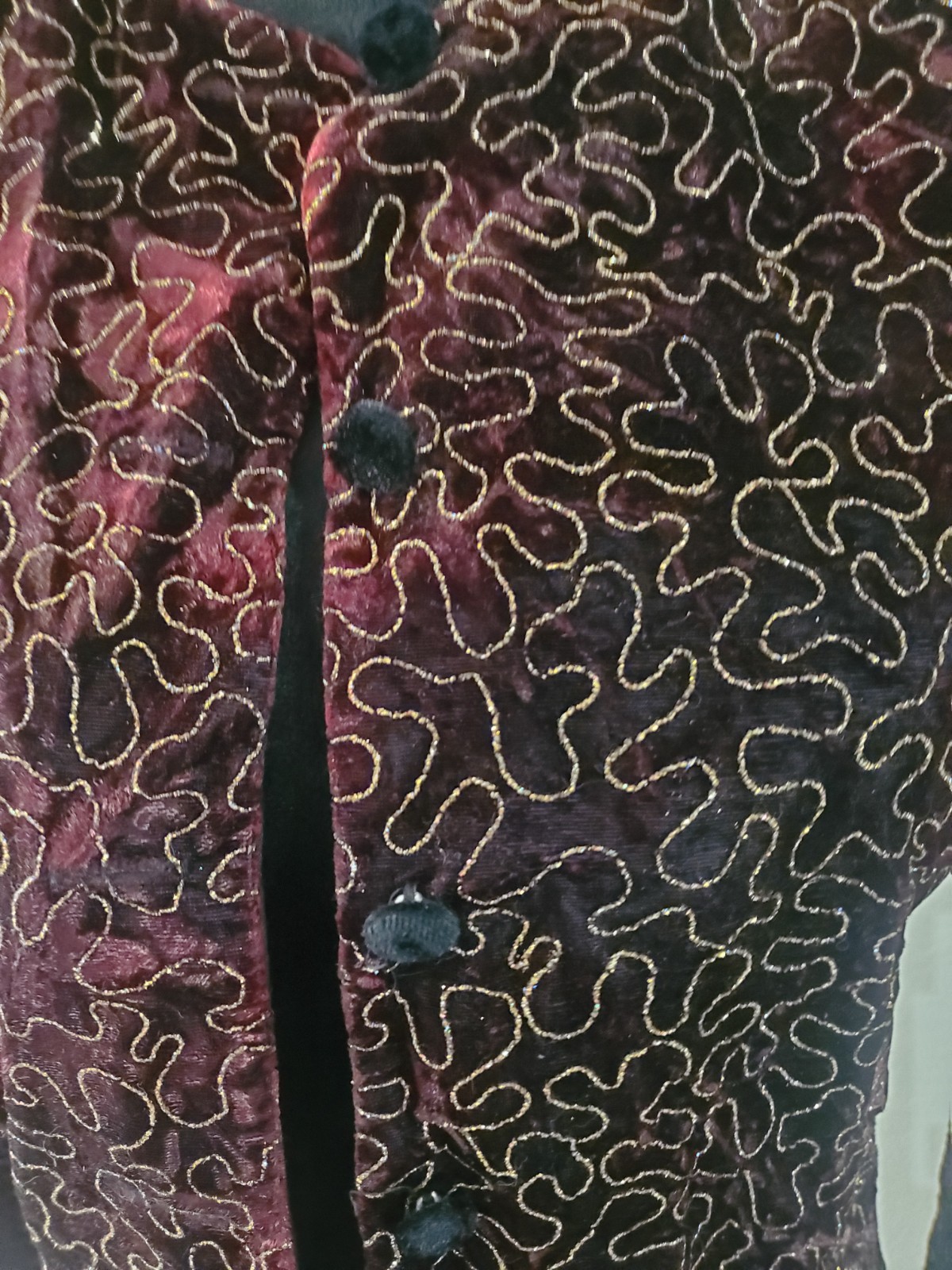 Vintage Norton McNaughton Velvet Burgundy Blazer Gold Detail Flashy Elegant