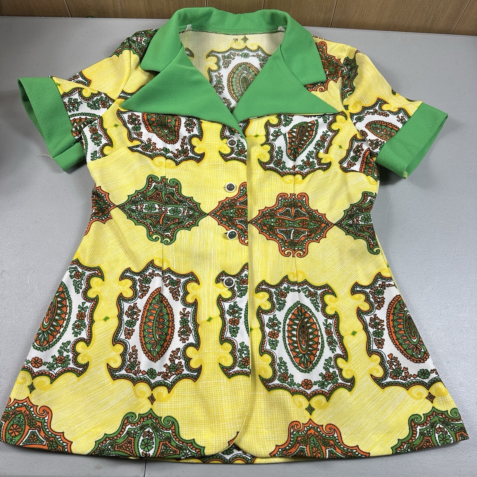 Vintage 1970s Women’s Top Button Front Blouse Yellow Green Groovy Large
