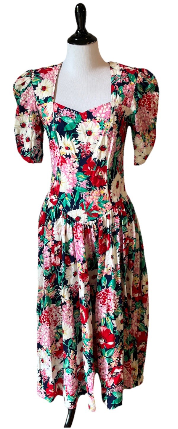 Vintage Country Romance Dress Size 6/8 Floral Prairie Cottage Core 80s USA