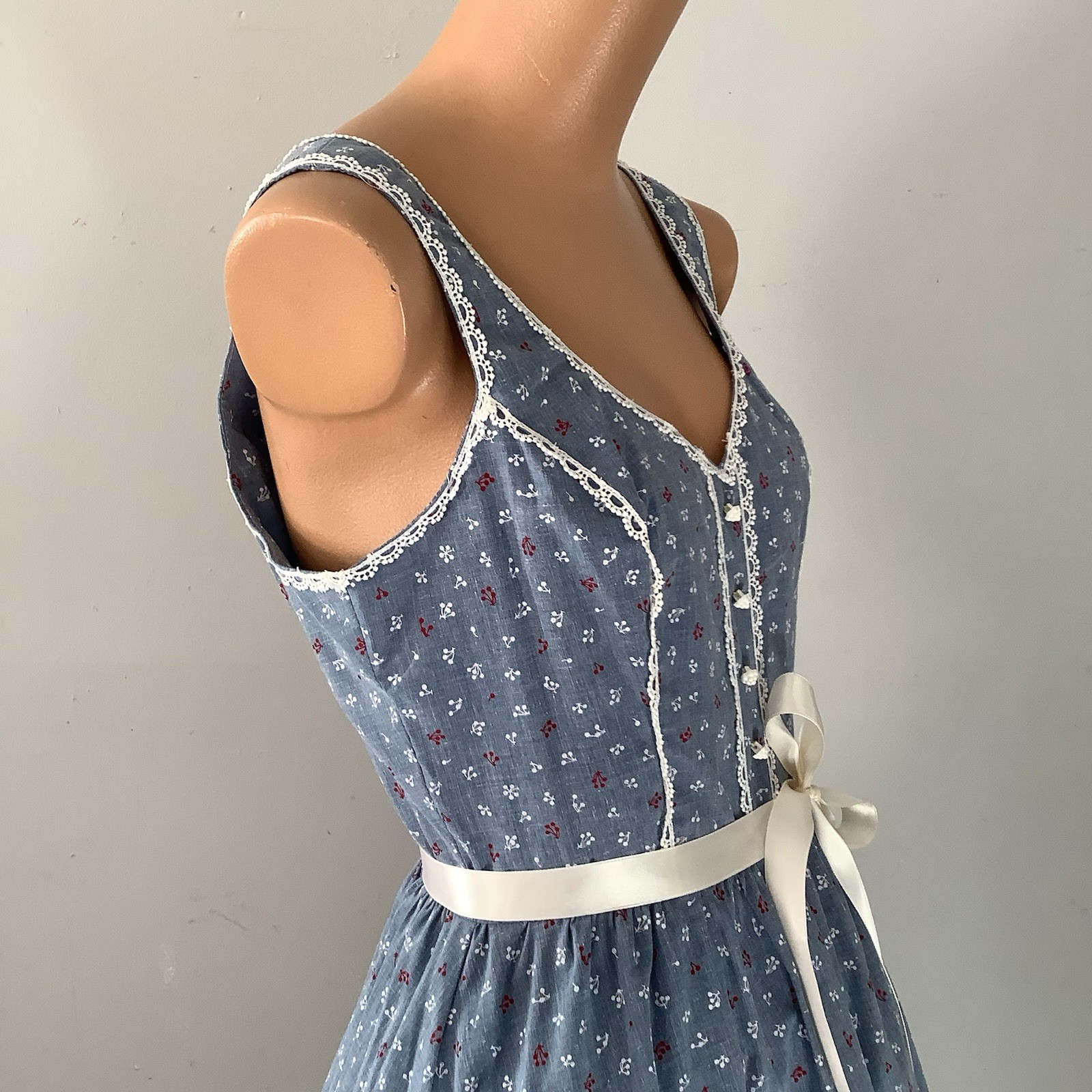 Vintage 970’s Candi Jones Of California Country Blue Calico Prairie Midi Dress