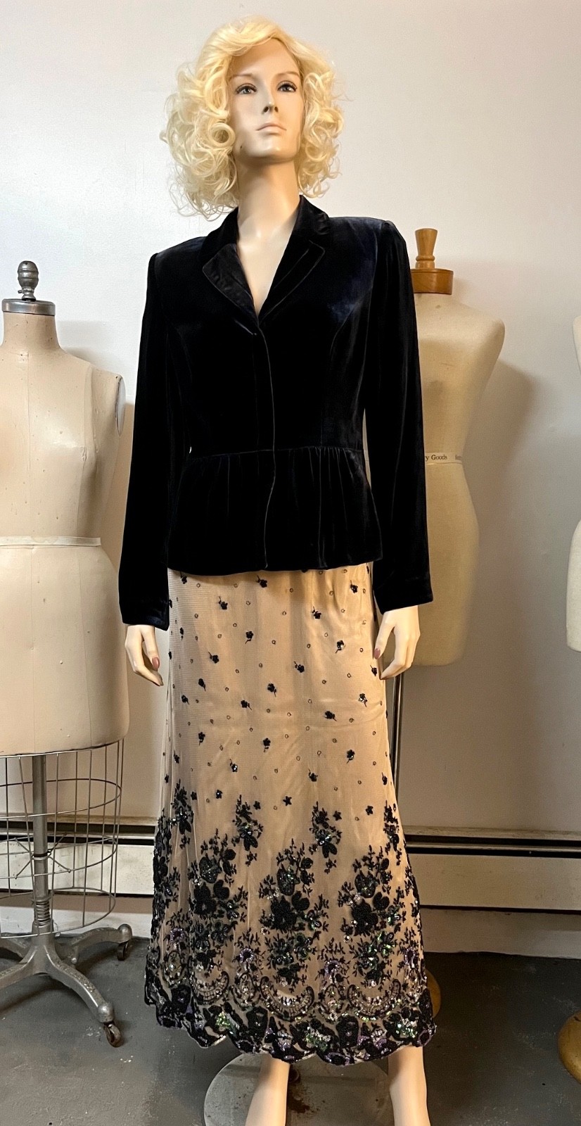 Excellent Vintage J Peterman Belle Epoque Silk Beaded Skirt Size 8 Waist 28-29