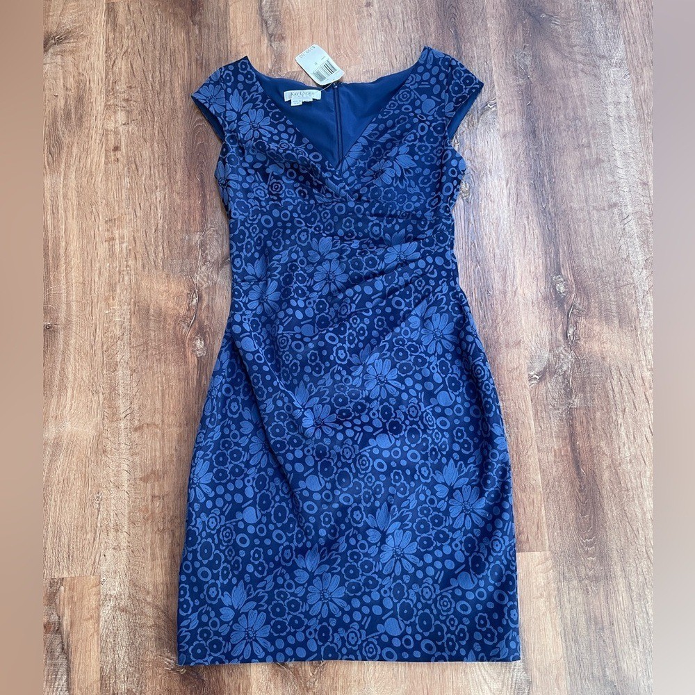 Kay Unger Floral V Neck Cocktail Dress Cap Sleeve Size 8 NWT Vintage Purple