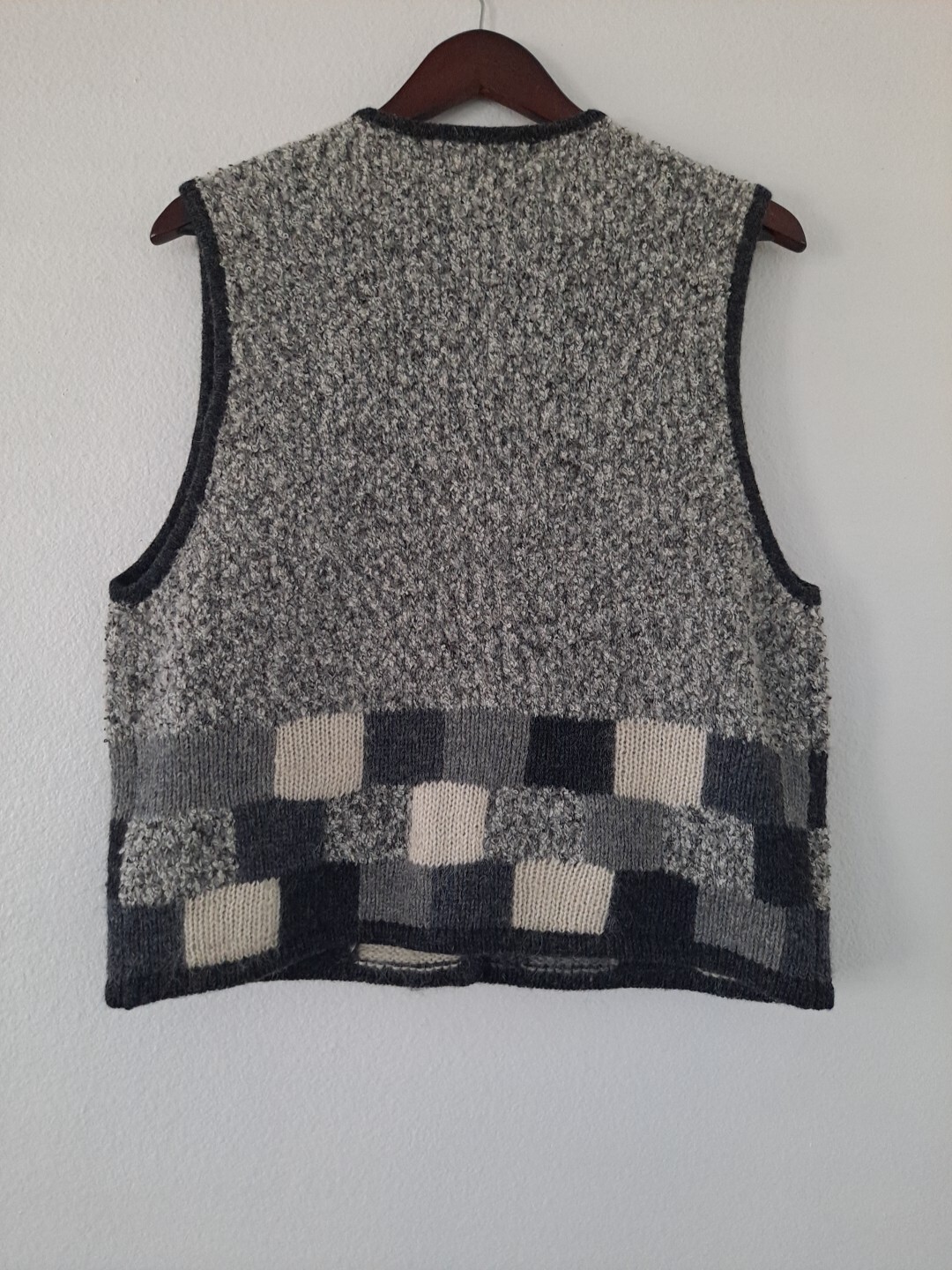 Vintage Portraits Sweater Vest By Northern Isles Wool Blend Color Block Size XL