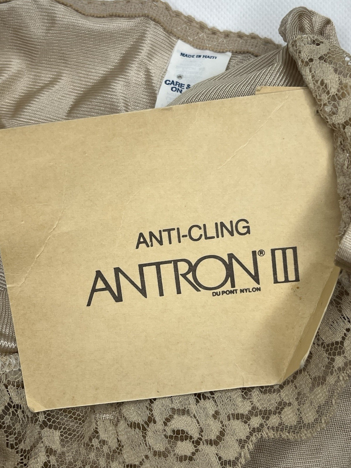 Vintage Best form Antron Anti Cling Size 34(small) Camisole