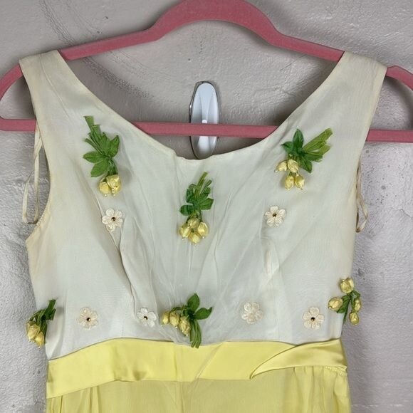 Vtg 60s Yellow Sleeveless Long Dress Floral Pearl Detail SIZE XS/S costume party