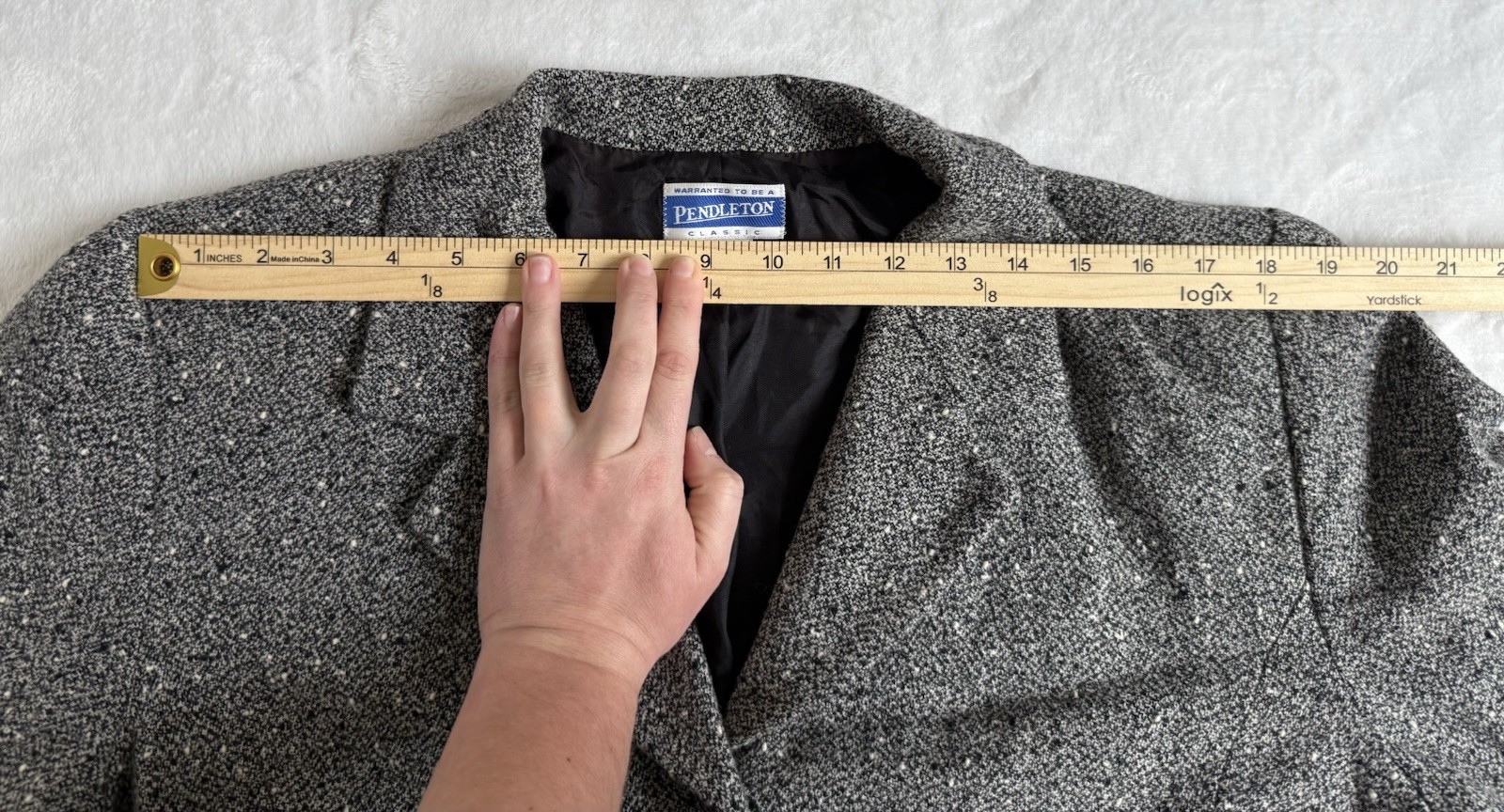 Vintage Pendleton Black & White Wool Blend Made In USA Size 16