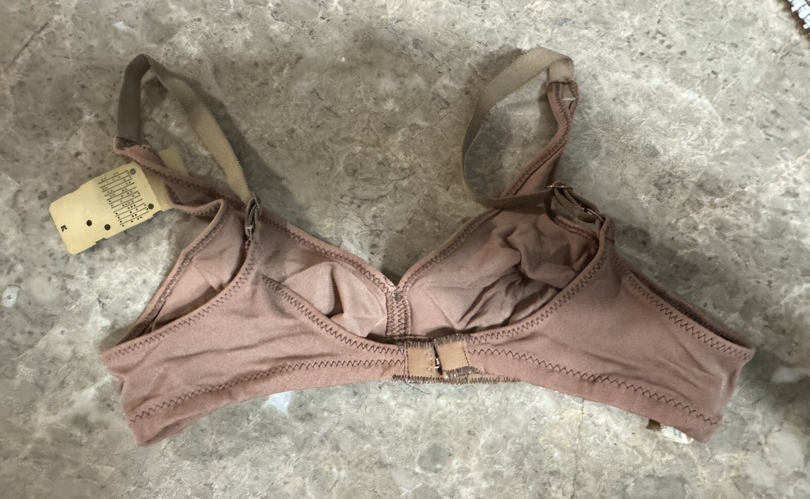 VINTAGE FLEXNIT SOMETHING ELSE BRA! NYLON SPANDEX. 32 B. BROWN