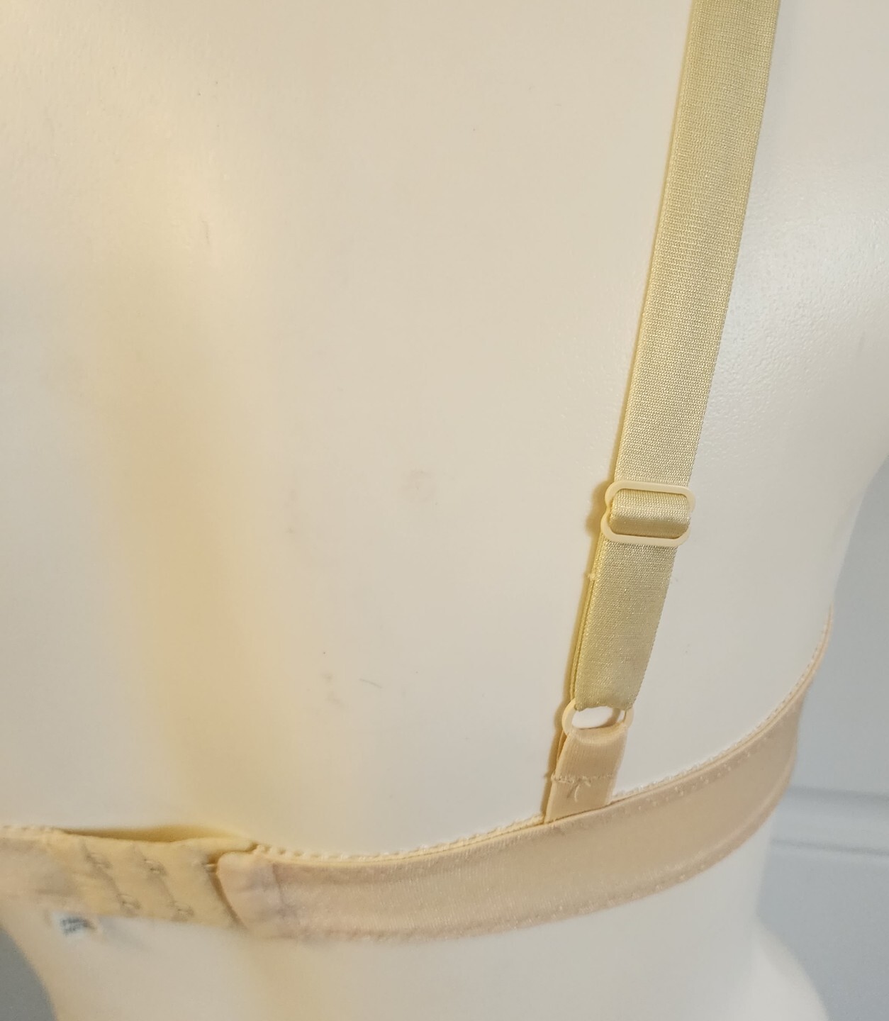Vintage Hanes Her Way Lace Underwire Demi Bra Sexy Sissy Pin-up Ivory Size 38C