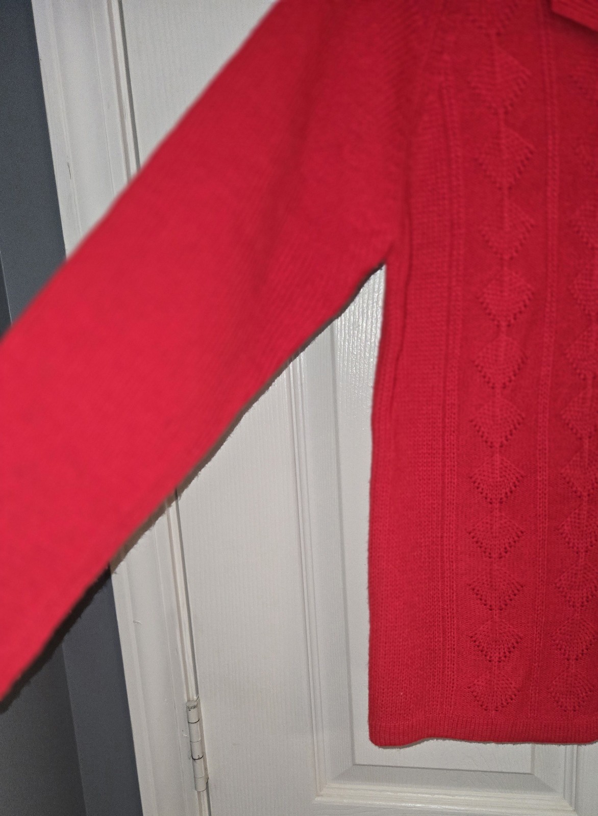 Eileen Women’s S/M Classic Red Collared Cable Knit Cardigan Button Sweater