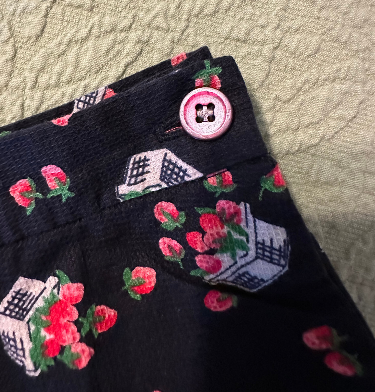 Vintage HERMAN GEIST Black Red Green Strawberry Baskets Cottage Core Skirt 6