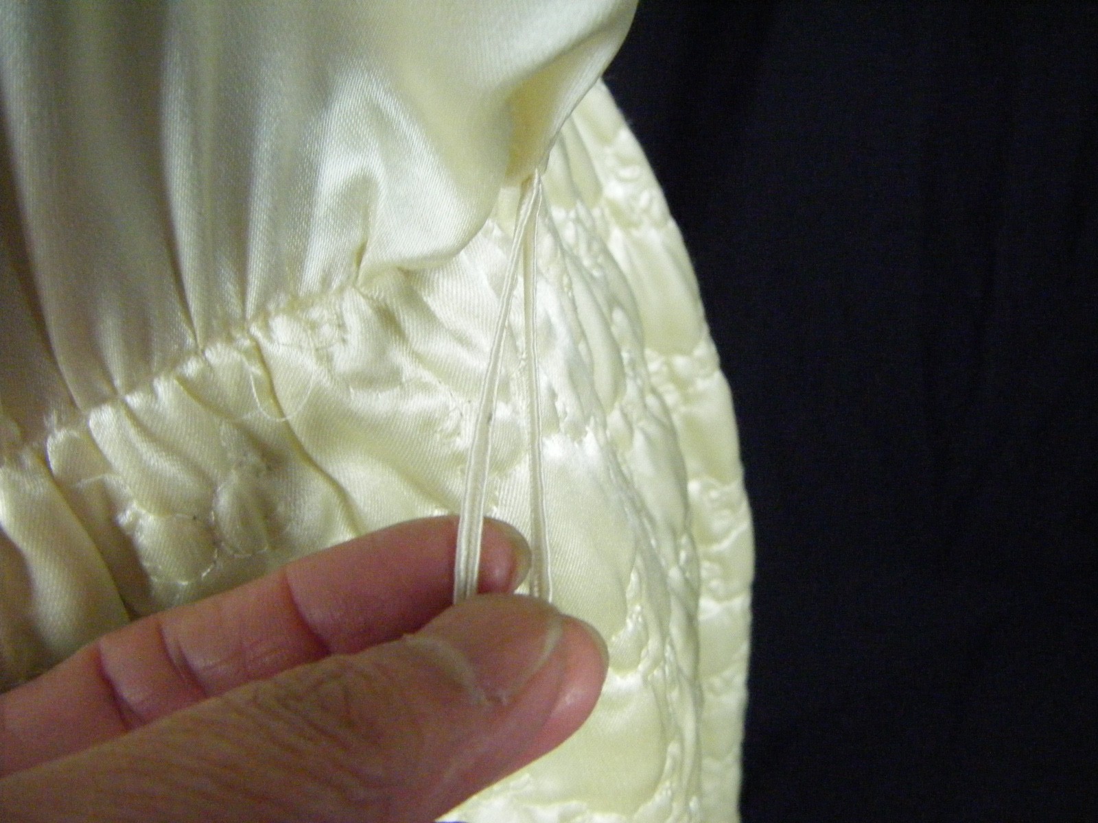 Vtg 60s Cream Satin Floral Embroidered Quilted Long Dress-Bust 44/L