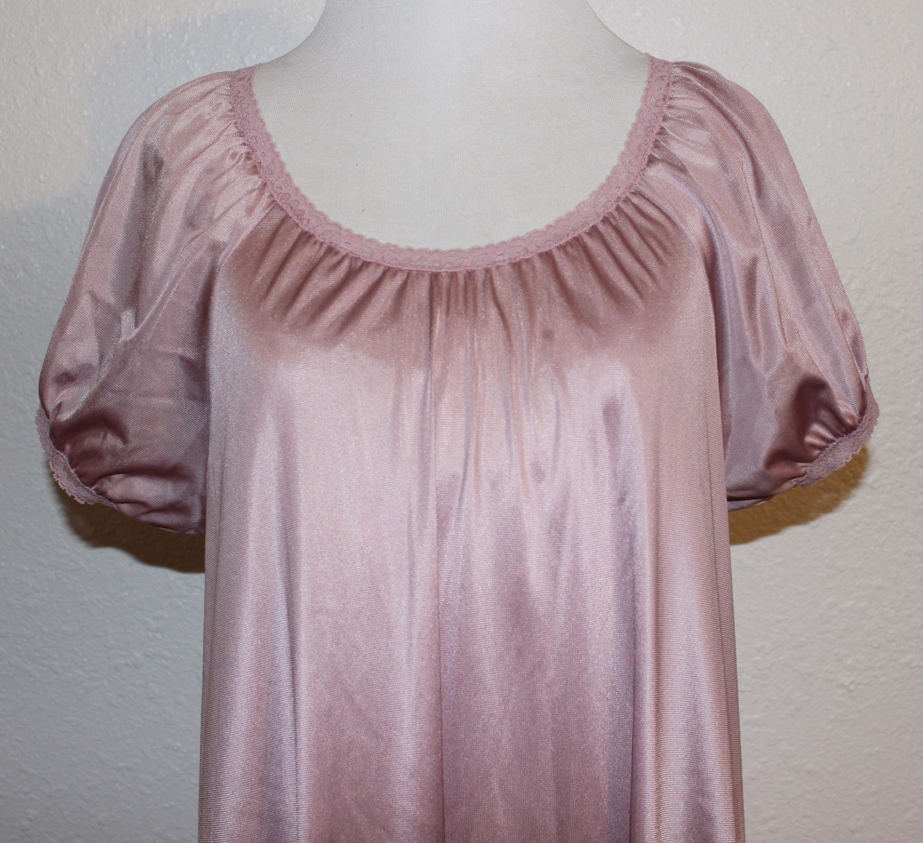 Petite Women’s Vintage VANITY FAIR Mauve Pink 2pc Robe & Gown Set Size P