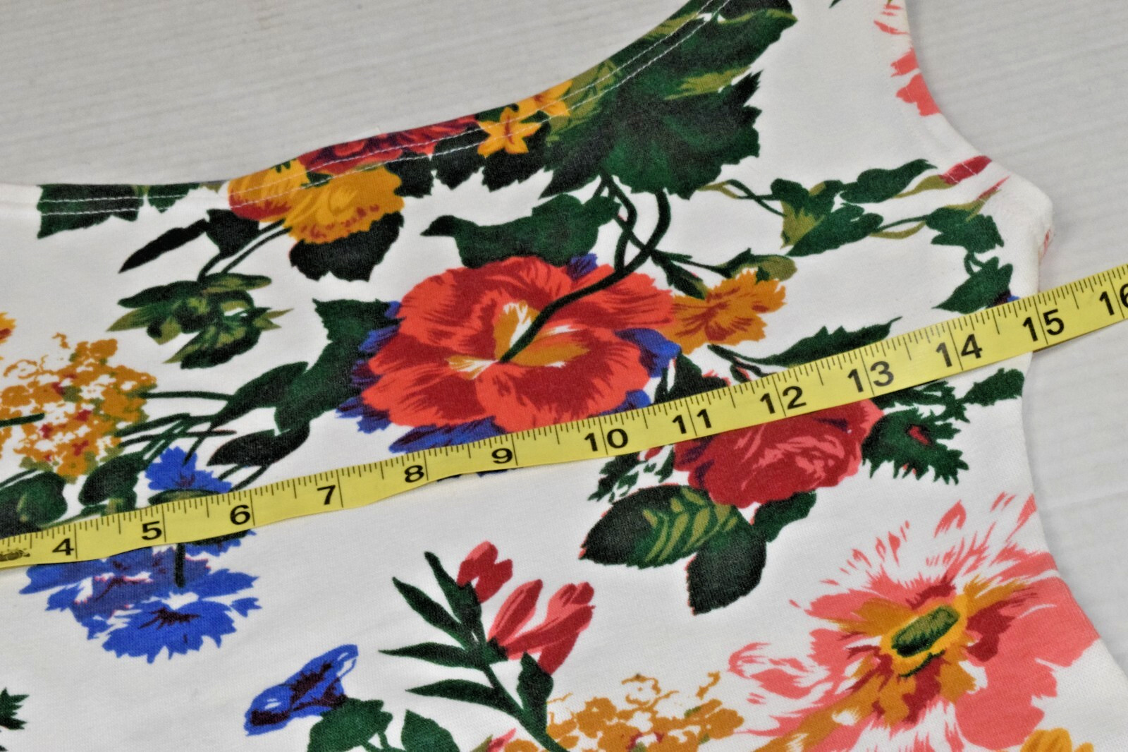 Vintage Sleeveless Top Express Tricot Size M 90s Floral Bouquet Soft Stretch