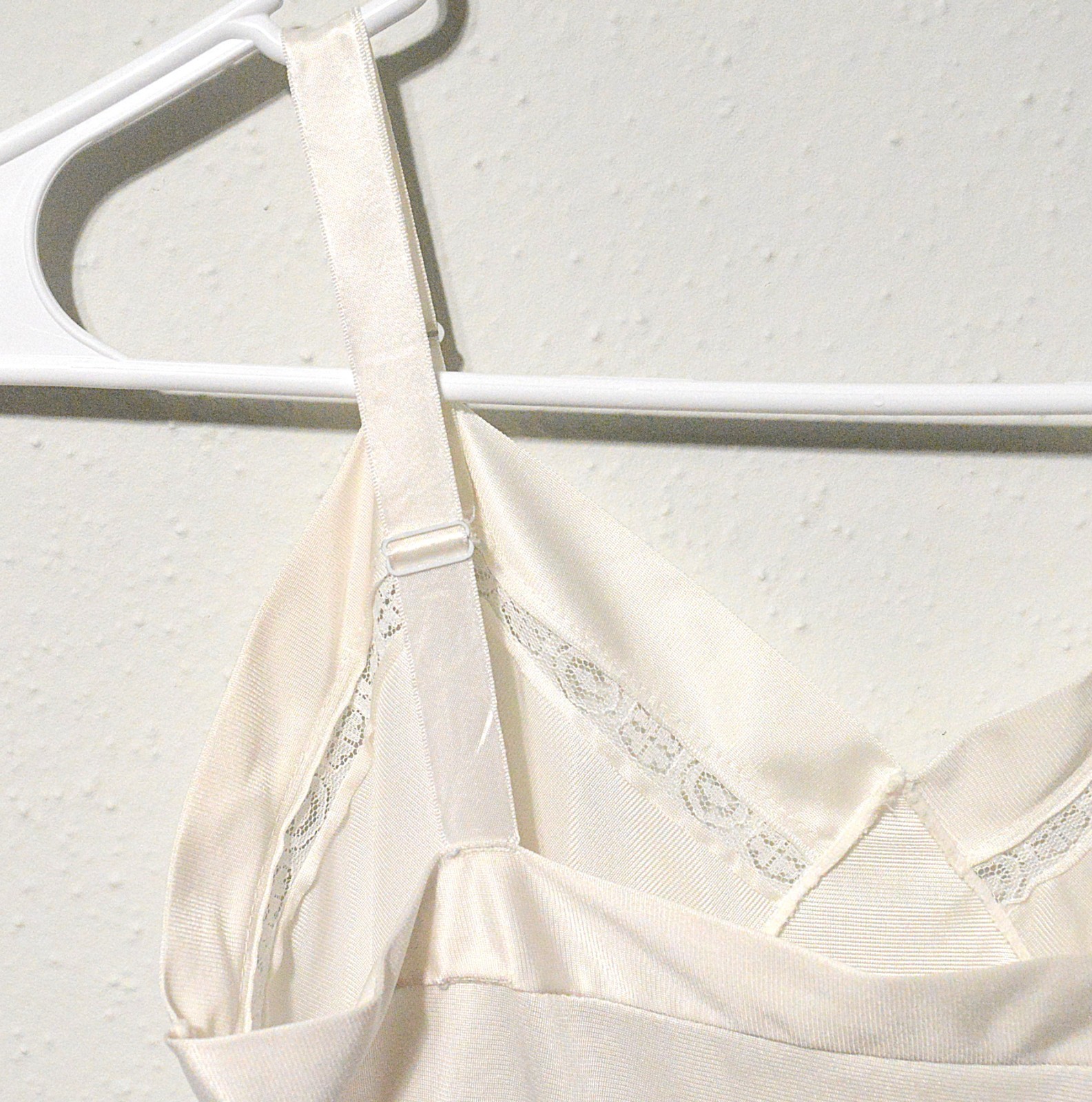 Dainty White Vintage Slip Dress with Lace Trim size Small 1970’s Retro Dress