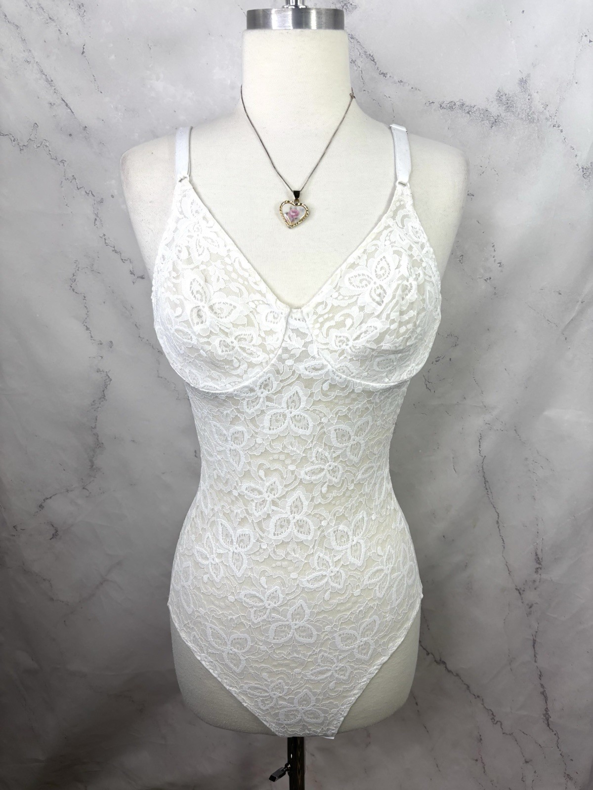 Vtg Bali White Lace Teddy Bodysuit 34B Floral Bridal Coquette Underwire shape