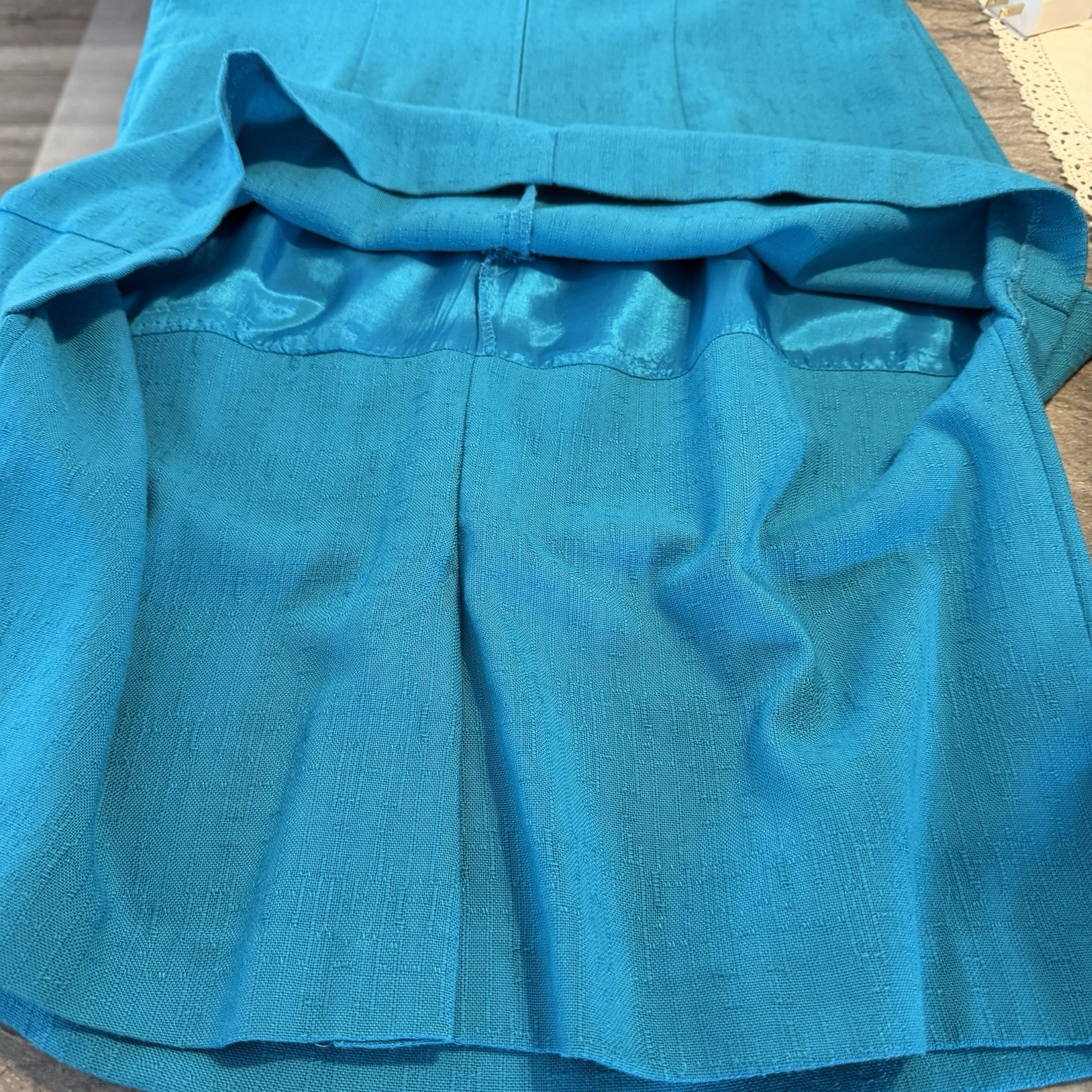 Vintage S.L. Petites Dress Size 12P Wood Buttons Made In USA One- Piece Zip Back