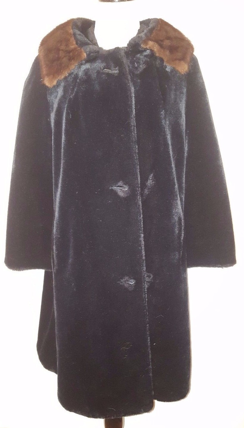 Vintage 1950’s John Wanamaker Genuine Mink Collar Black Faux Fur Coat