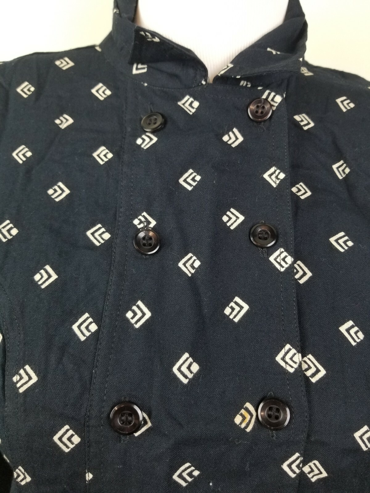 Vintage Women Printed shirt dress long sleeve black small shoulder pads buttons