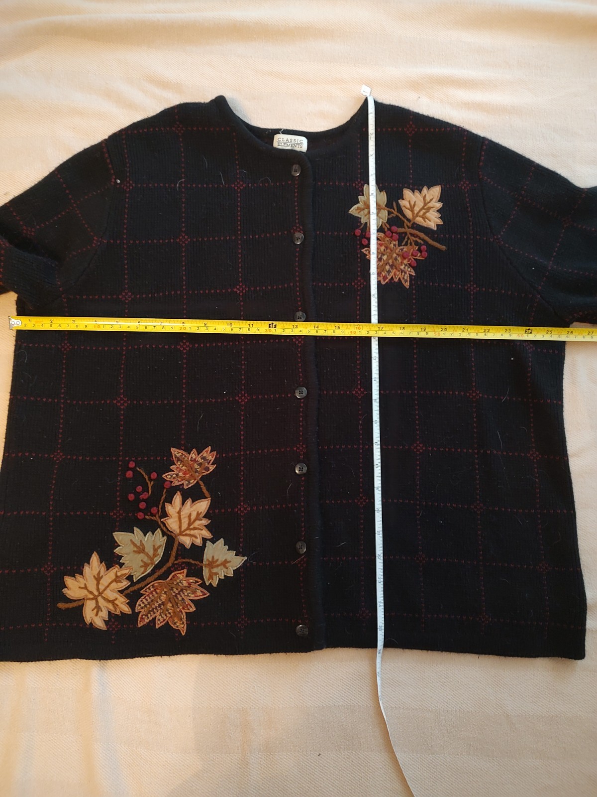 Vintage Black Cottagecore Cardigan Embroidered Fall Leaf Size 20/22W -P20