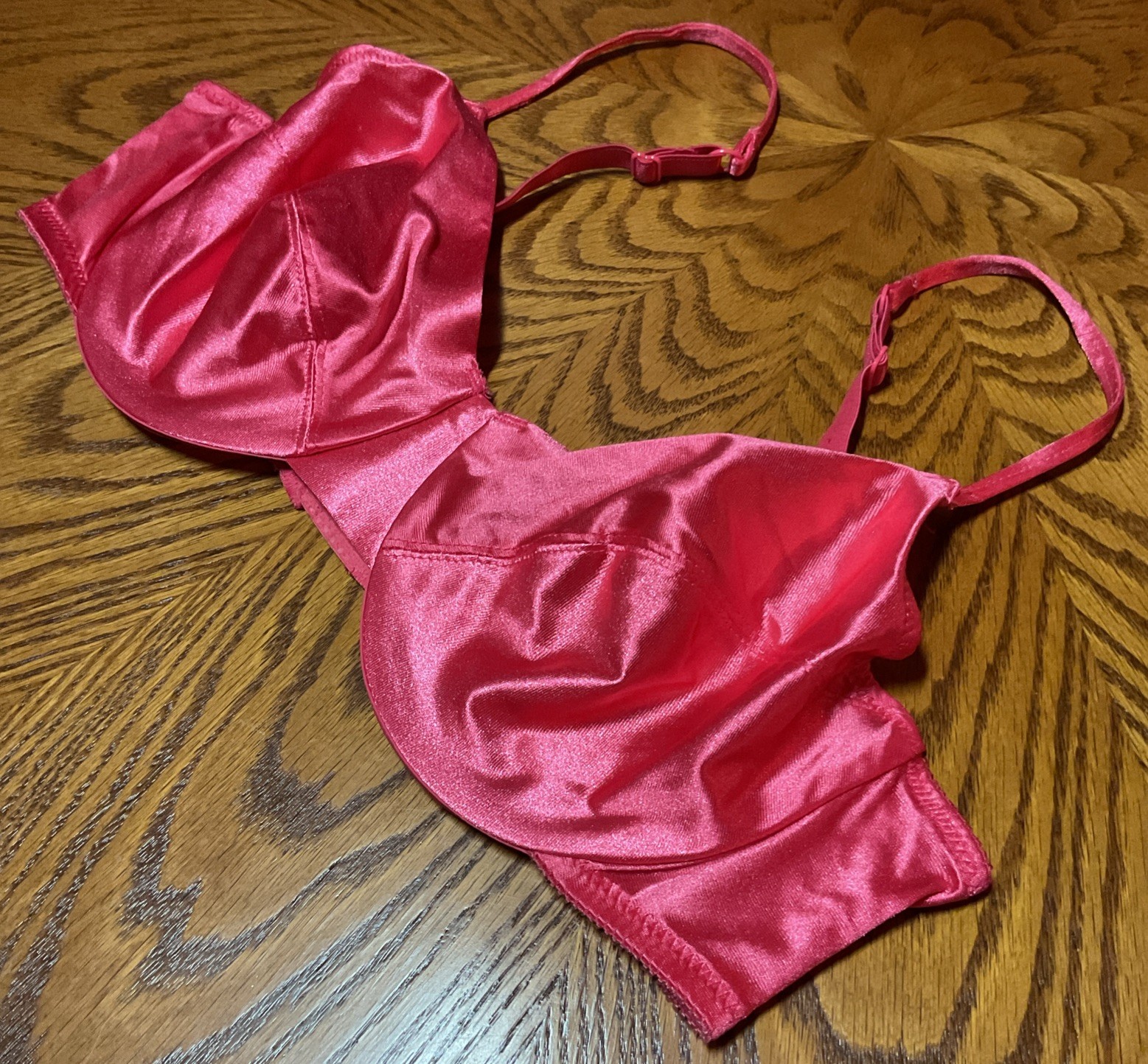 Vintage Adonna Shiny Second Skin Unlined Bra Women’s Size 40C Vibrant Pink