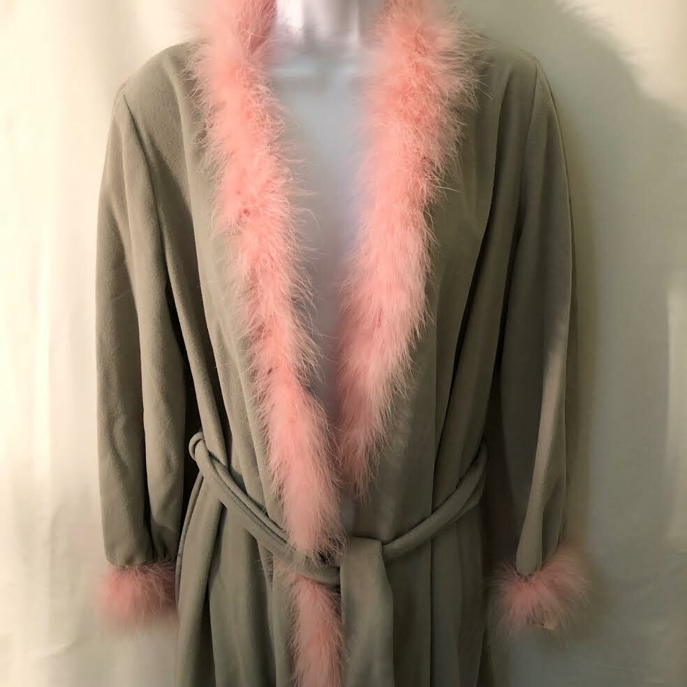 VTG 70s deadstock gray fleece long bathrobe with candy pink marabou feathers SM