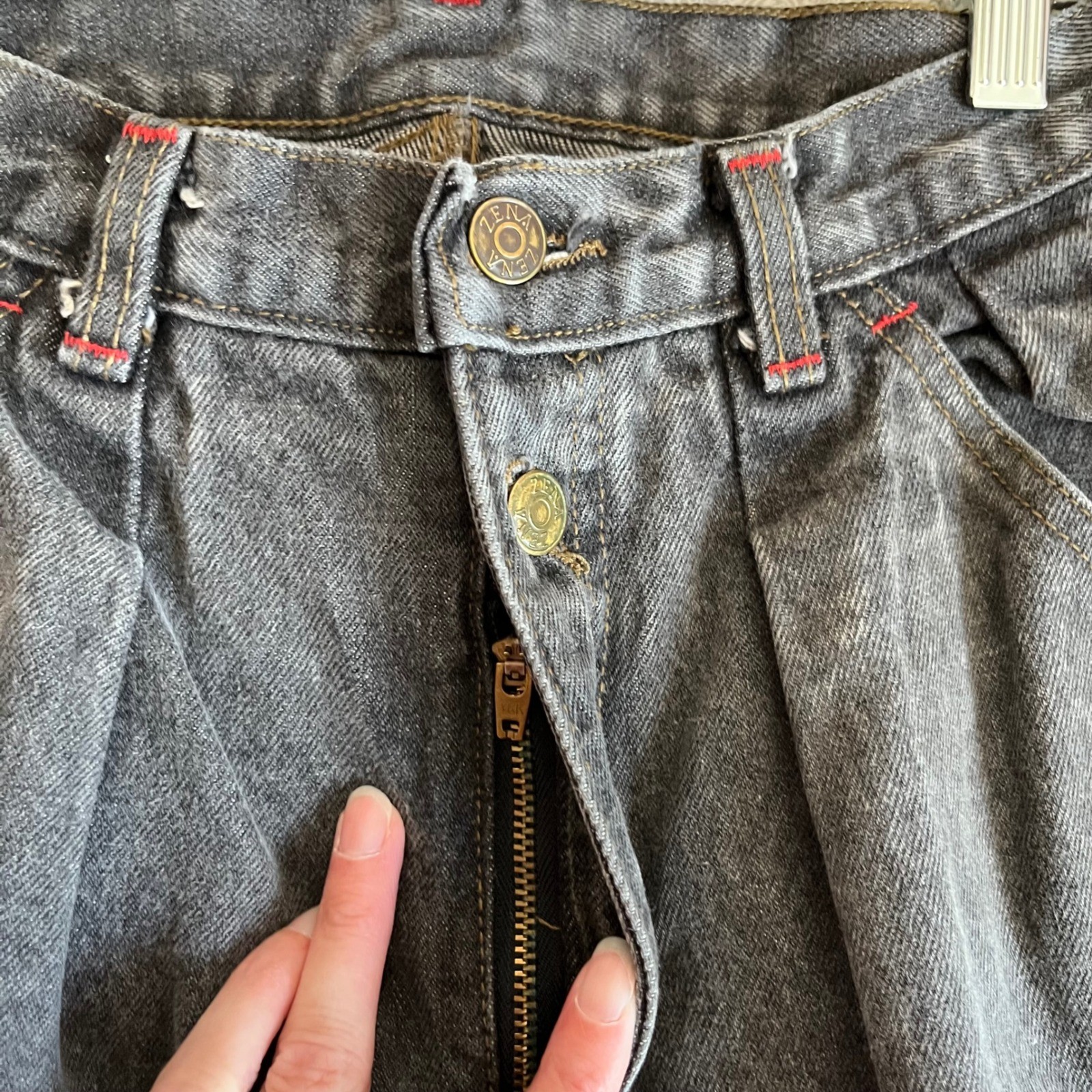 Vintage Zena Acid Wash Jeans Red Stitching High Waist Pleated Tapered Leg