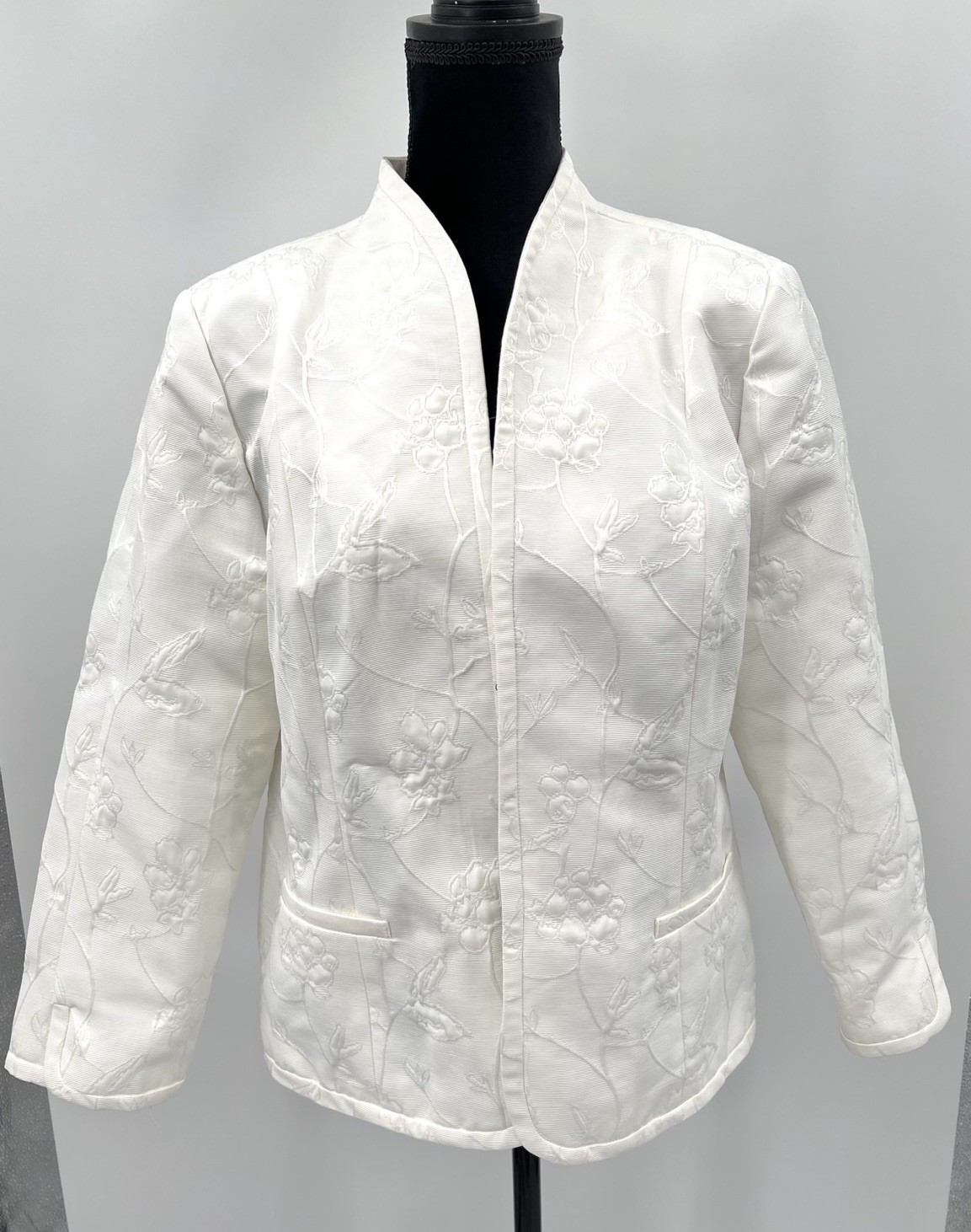 Vintage 90’s Rafael 2 Piece Ivory Suit Set Size 12/14 Granny Core Fashion