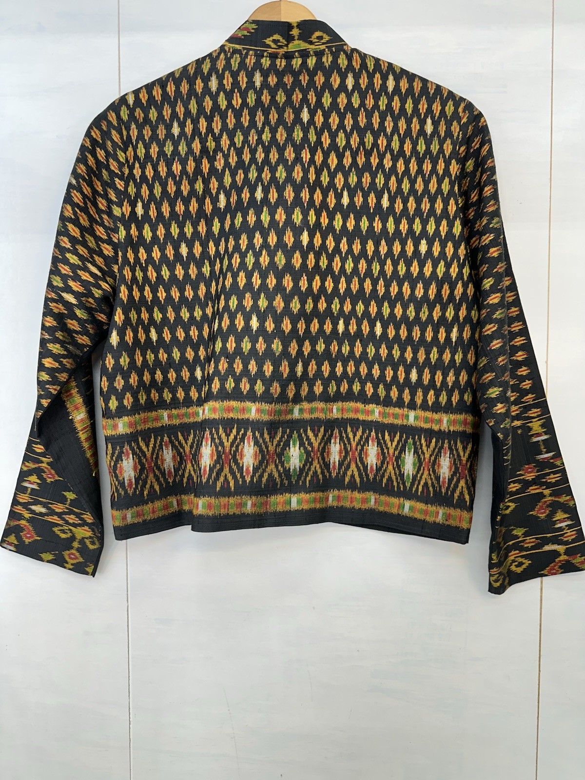 VTG Thai Womans 1990s Handwoven Black Ikat Silk Jacket Boho Thailand M READ