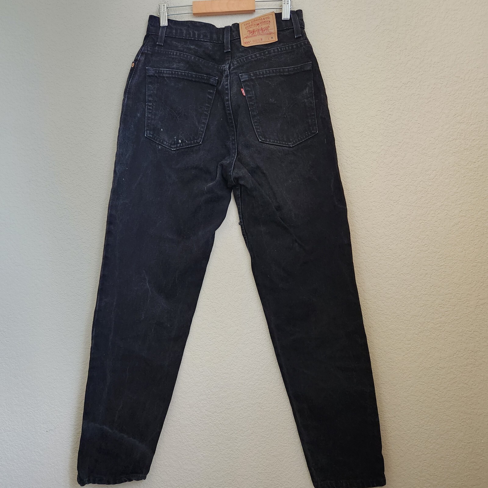 Vintage 90s Levi’s 551 Women Sz 10 27×30 Black Jeans Relaxed Fit Tapered Leg Zip