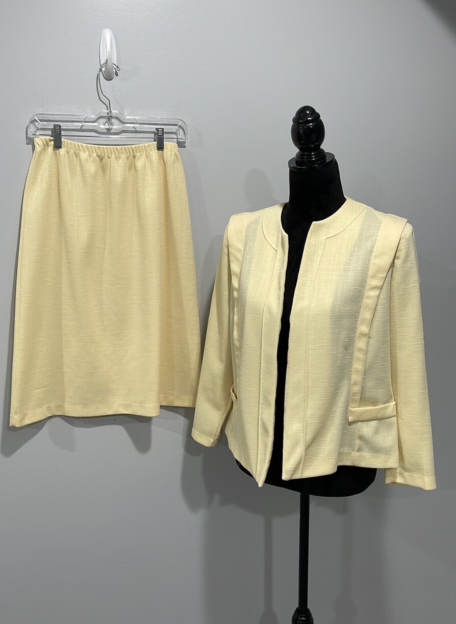 Pablo Collection size 12 petite vintage 1970s skirt suit yellow skirt jacket
