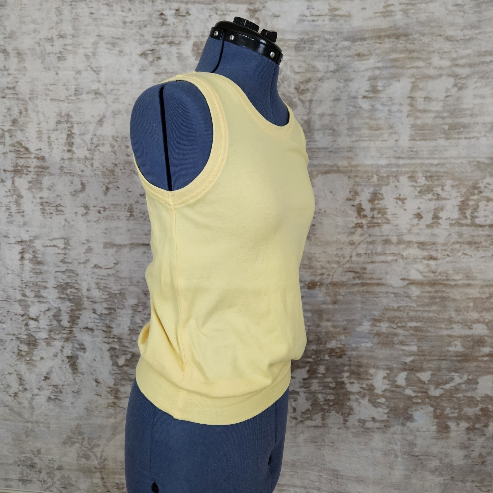 1980s Workout Tank Top Vintage Butter Yellow Gym Sleeveless Shirt VTG 80s Small