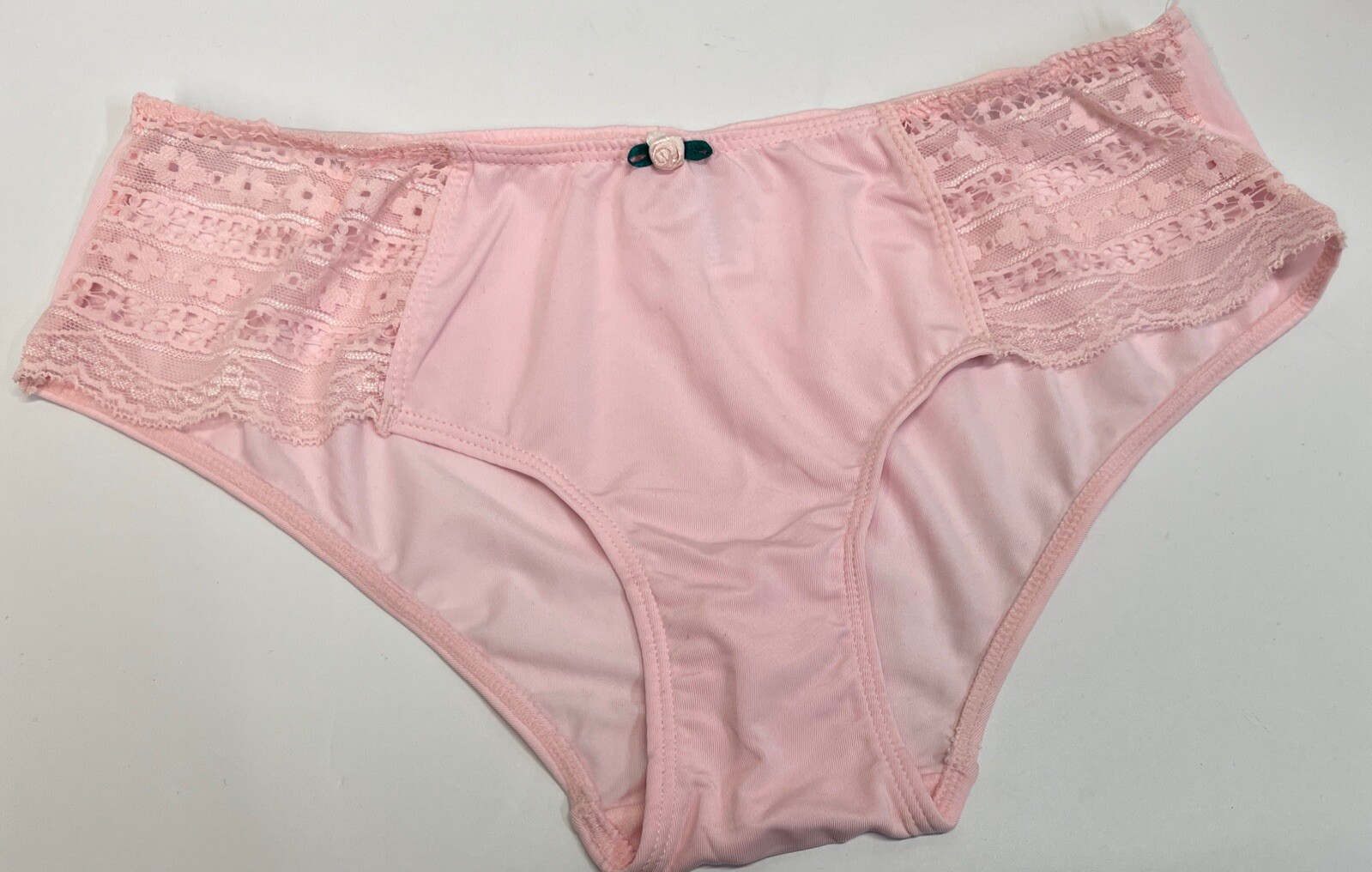 Vintage Delicates Satin Pink Low Lace Accent Waist Bikini Panty M/6 Silky Soft