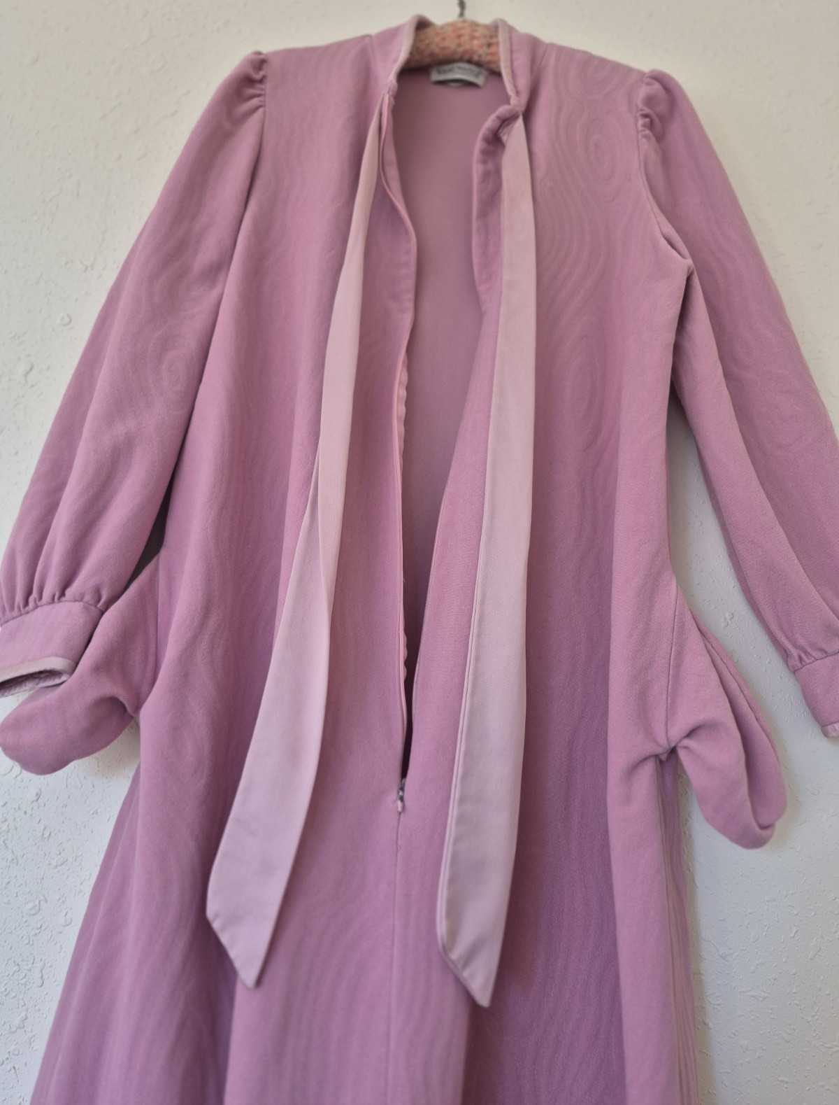 SAKOWITZ Vanity Fair Women’s Maxi Lounger Robe Solid Pink Size 12 USA Made VTG