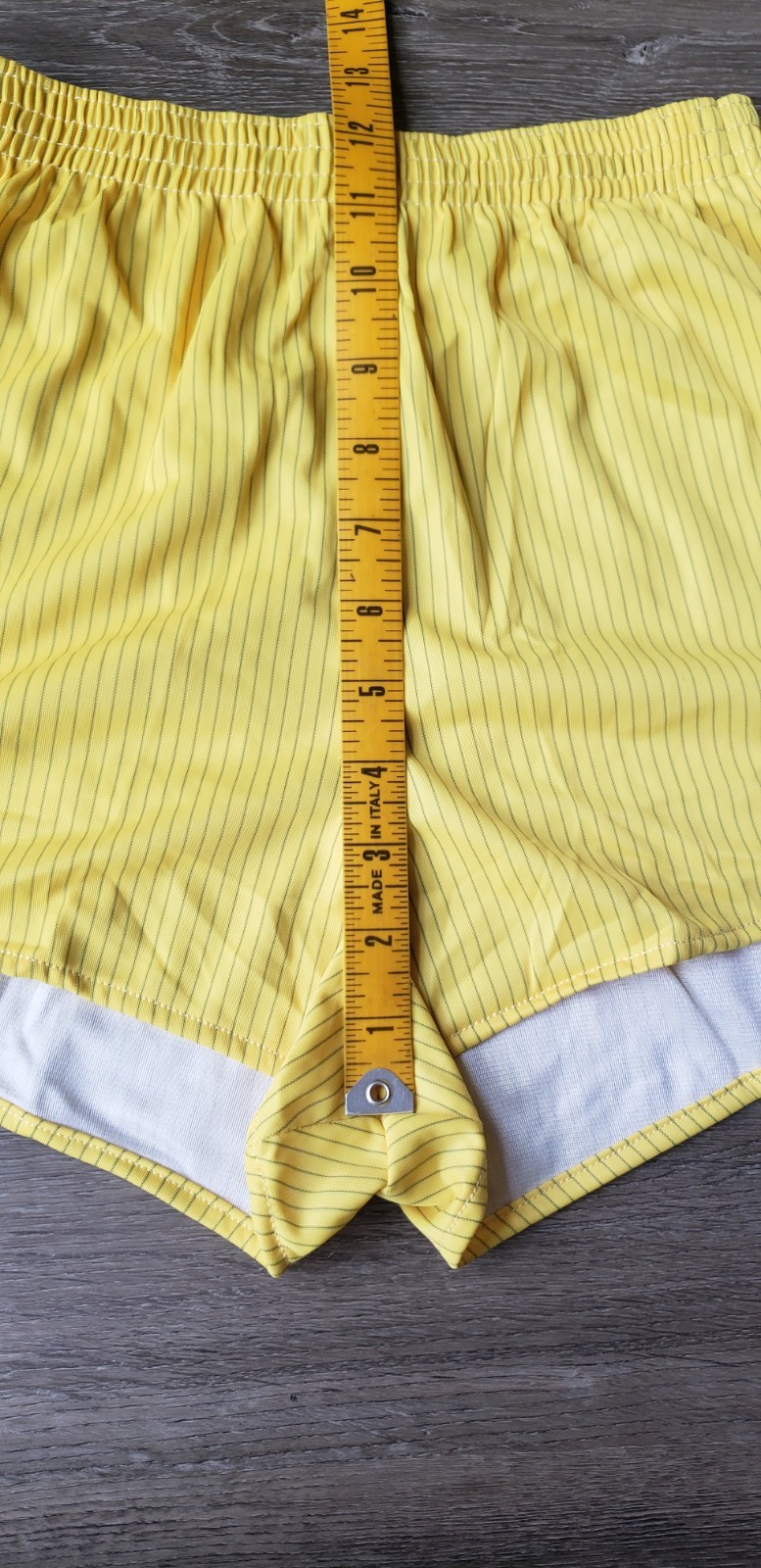 NEW VTG 80s Unbranded Yellow Stripe All Nylon Gym Shorts Sz M Roller Skate USA