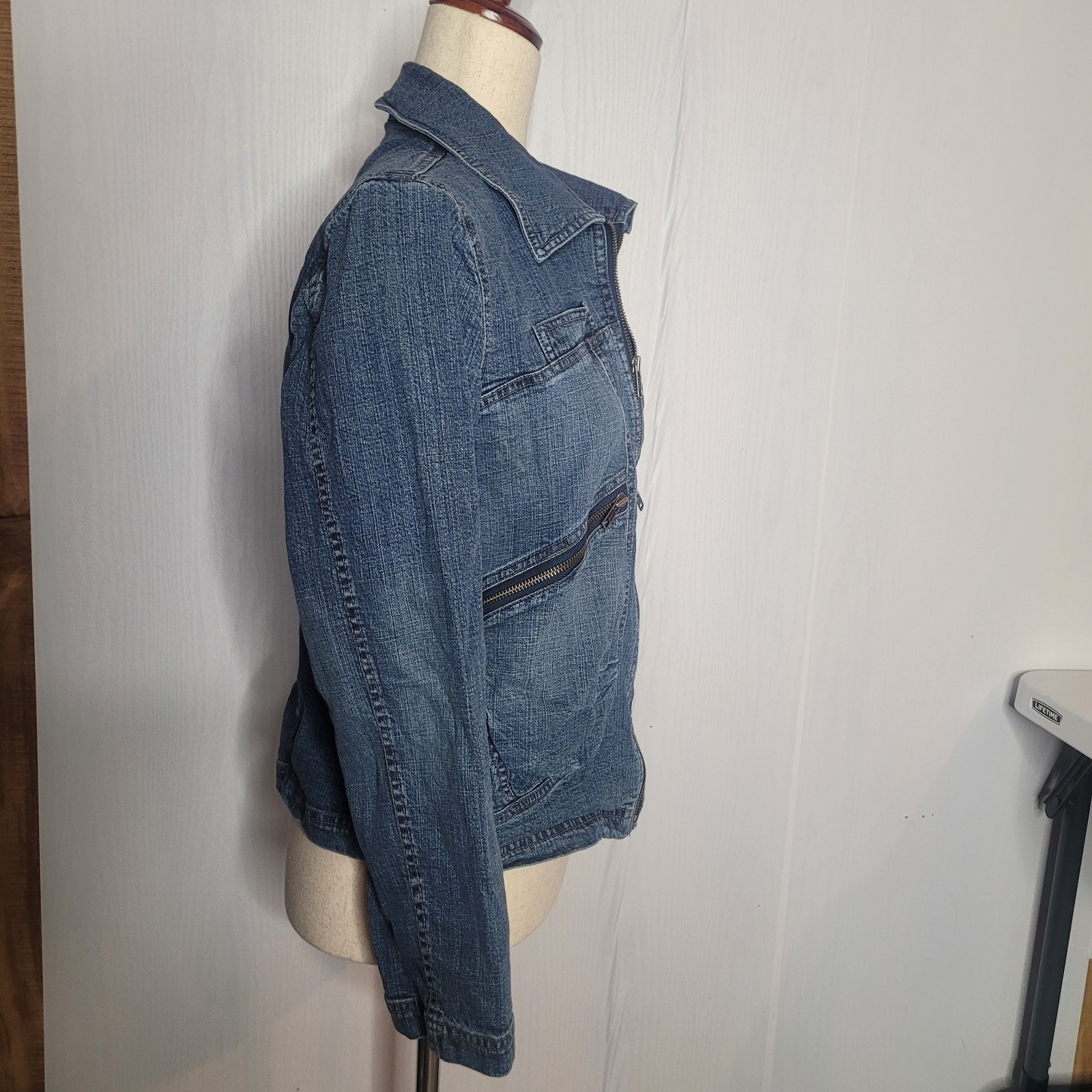Blue Willi’s denim jacket full-zip closure distinct zippered pock Sz M Y2K/90