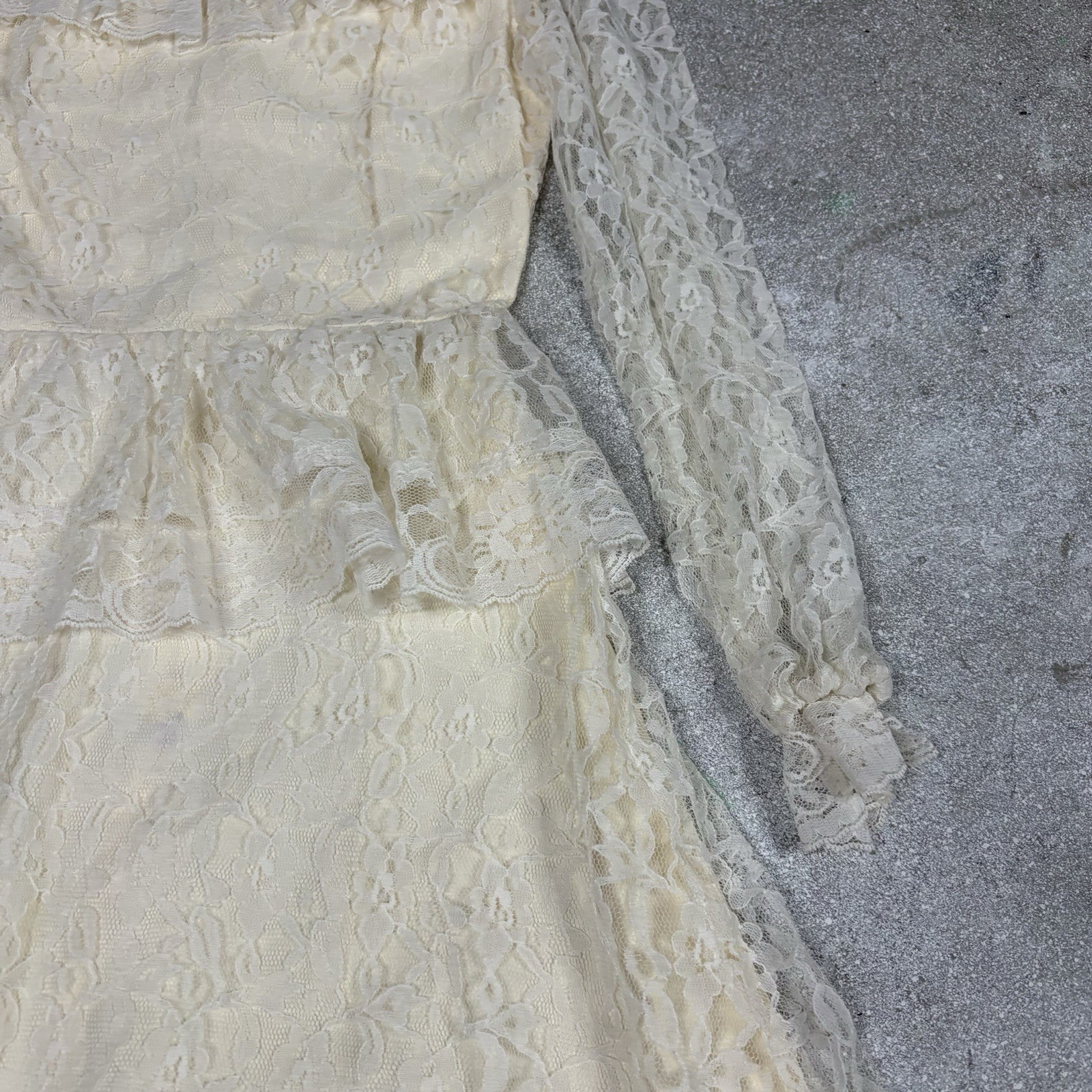 Vintage 1970s Bohemian Whimsical Prairie Lace Ivory Dress Size 8/9 Cottagecore
