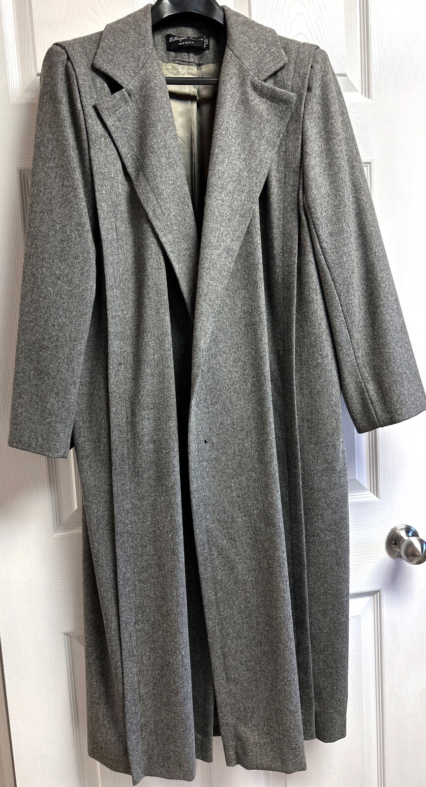 Vintage Women’s Wellington Fashions „Featherlite” Long 100% Wool Coat 46″ Bust
