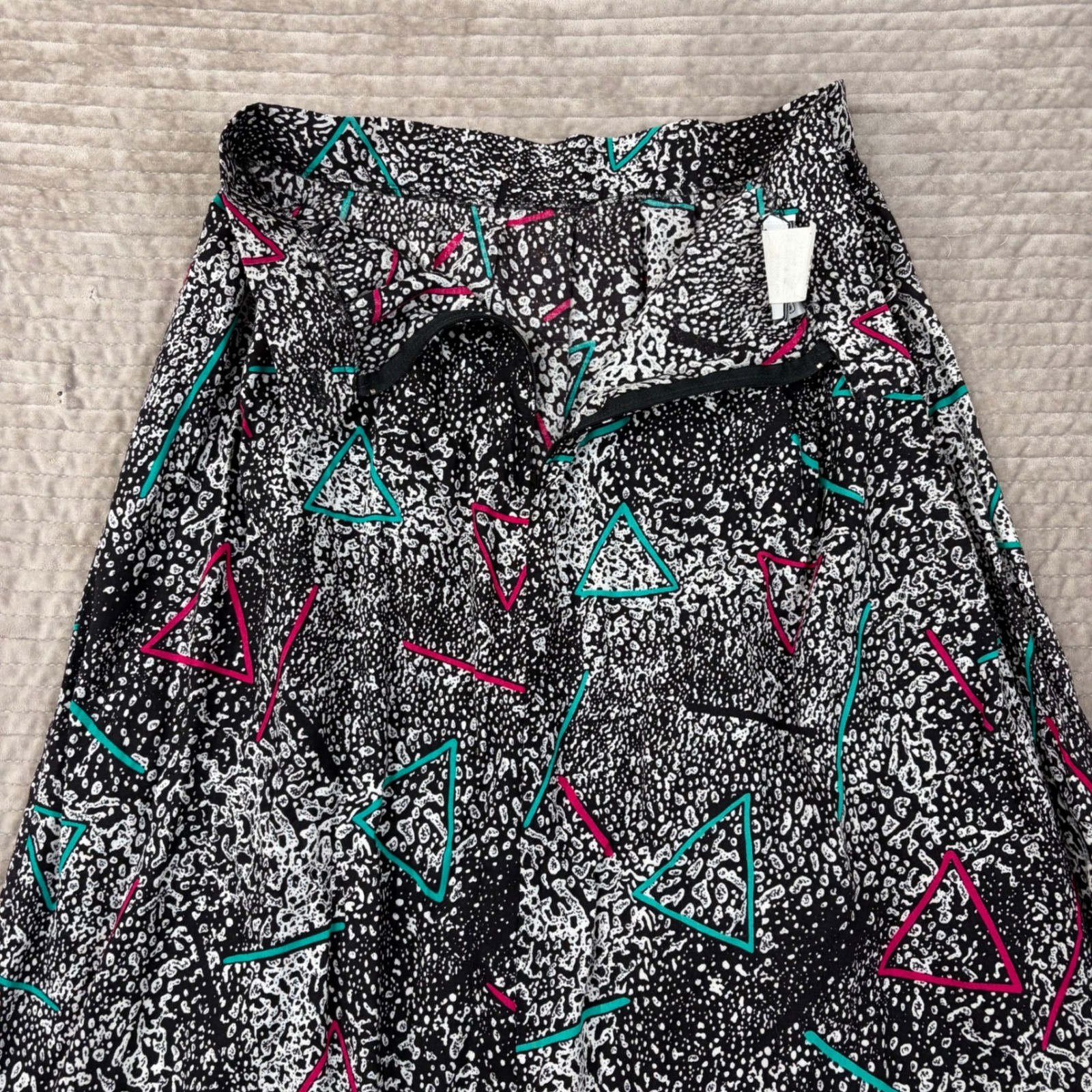 Vintage Greenwich Square 80s Geometric Neon Midi Skirt Black White Rayon 11-12
