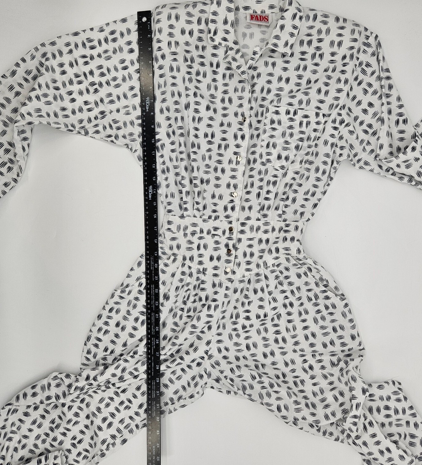 Vintage 80s FADS Cotton Jumpsuit Women’s size 9/10 White Print Shoulder Pads USA