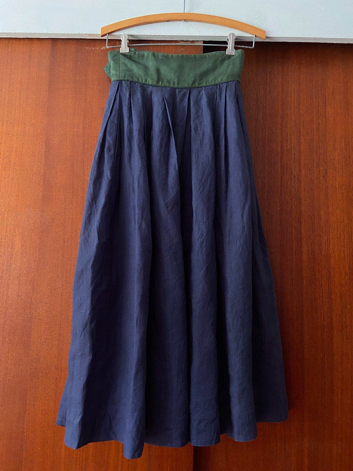 Vintage 1980s Blue Linen Skirt by Perry Ellis 24 in Waist XS Extra Small