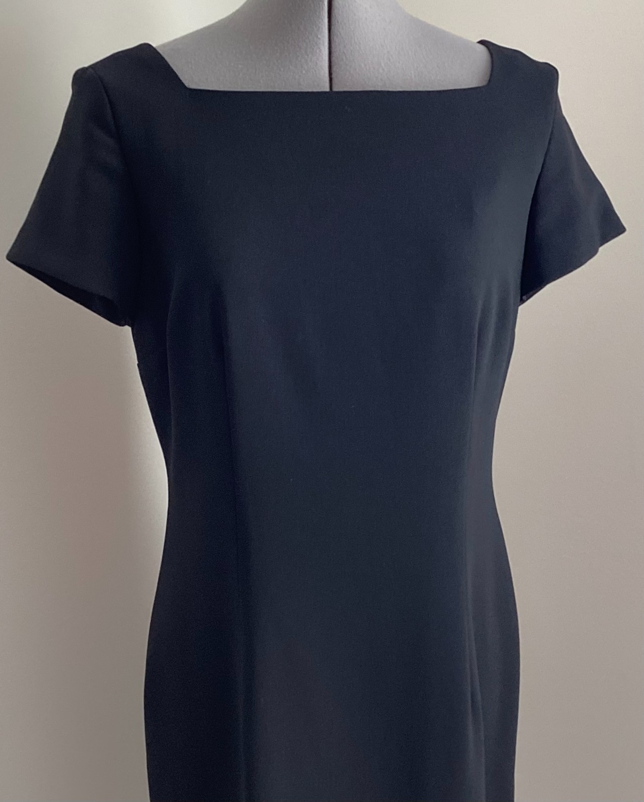 VTG David Warren black 8 sheath dress back zipper square neck line short sleeve